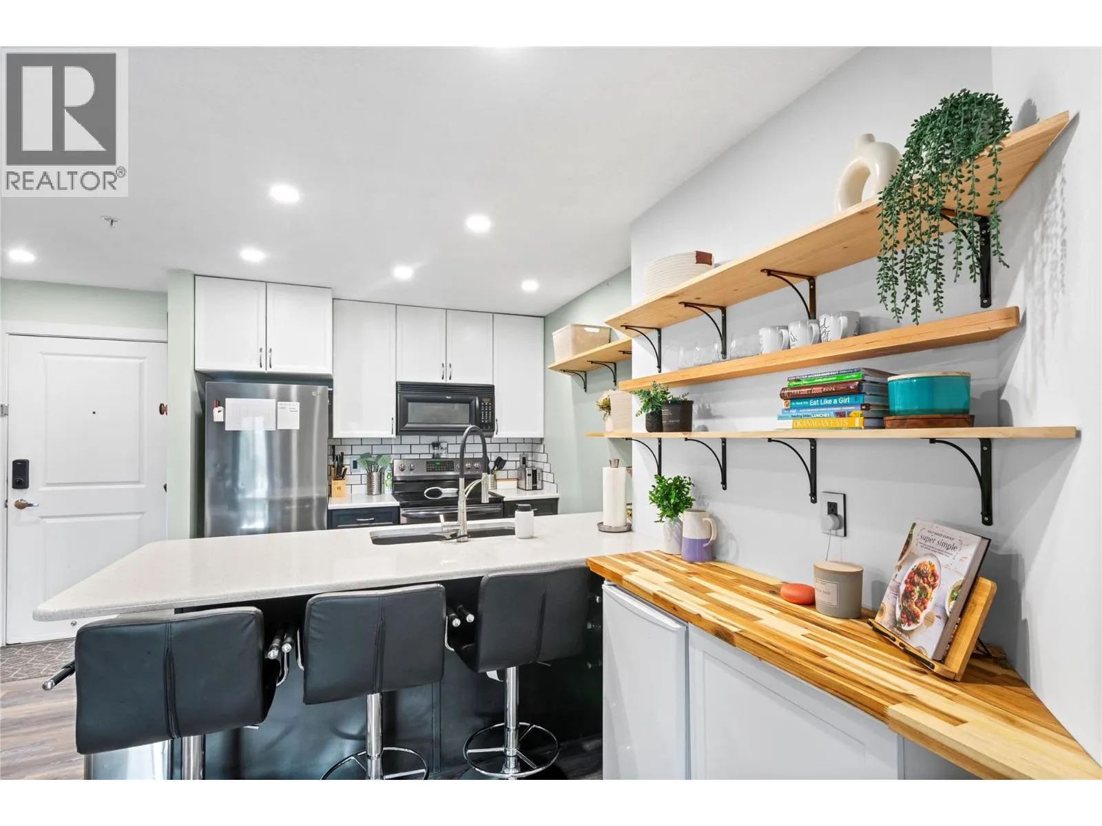 256 HASTINGS Avenue Unit# 309