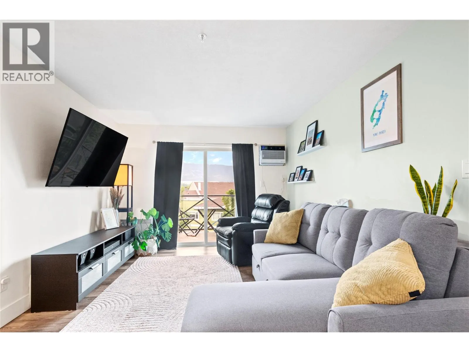 256 HASTINGS Avenue Unit# 309