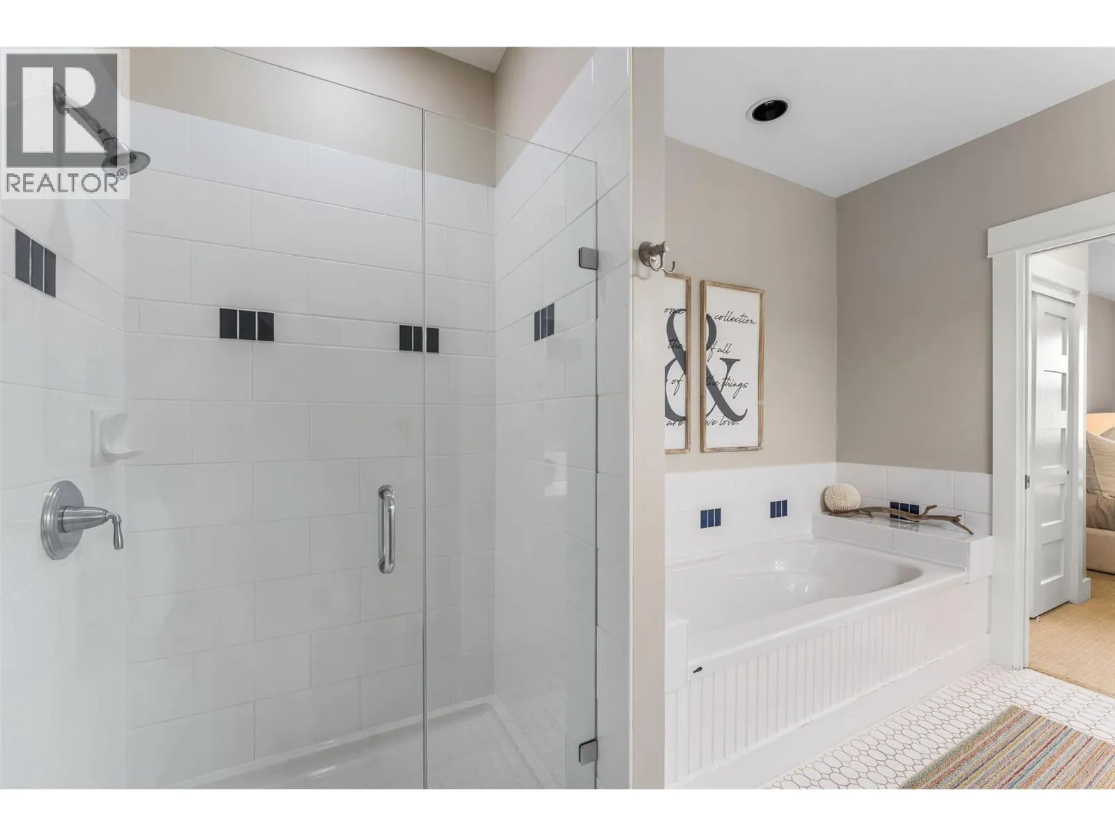 3880 Truswell Road Unit# 211