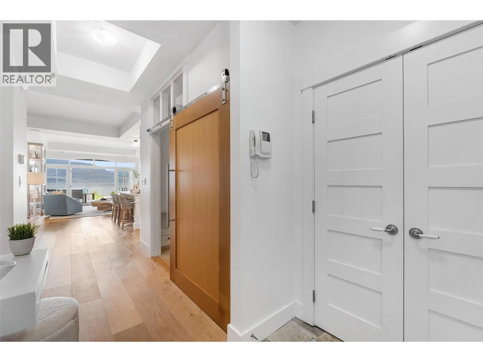 3880 Truswell Road Unit# 211
