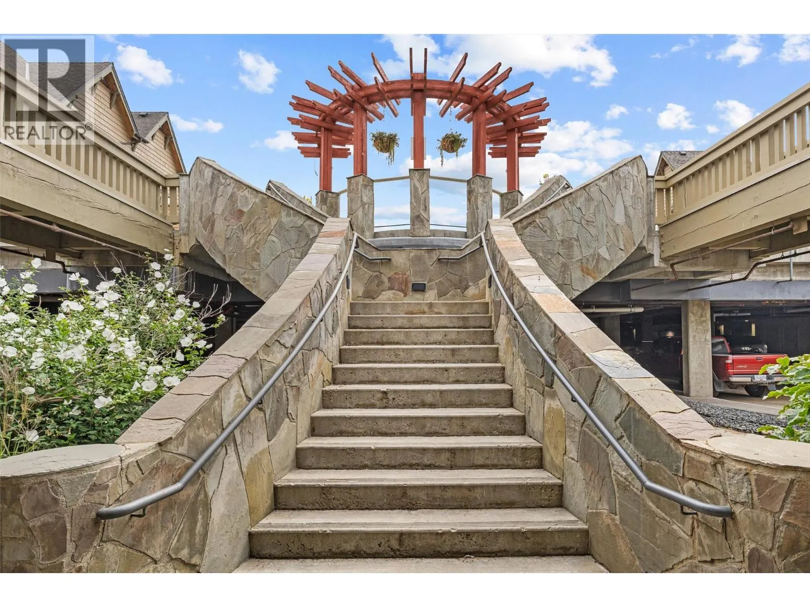 3880 Truswell Road Unit# 211