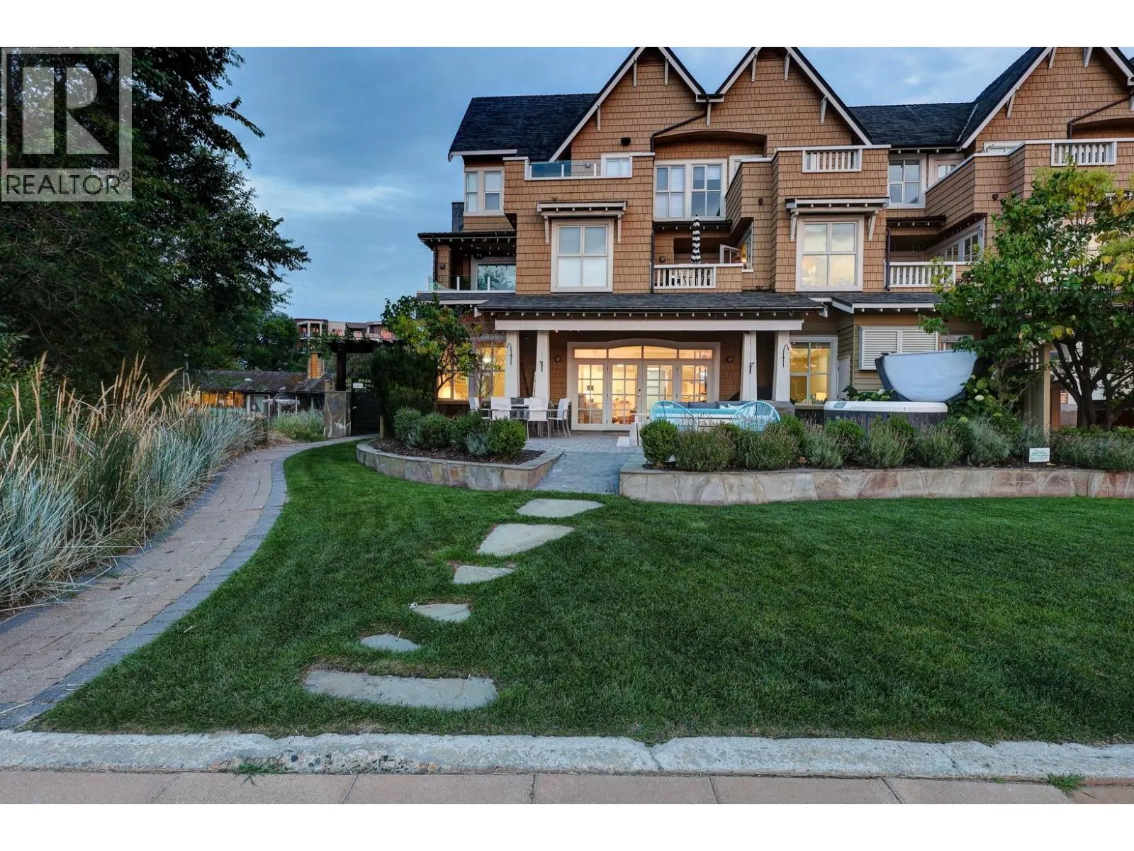 3880 Truswell Road Unit# 211