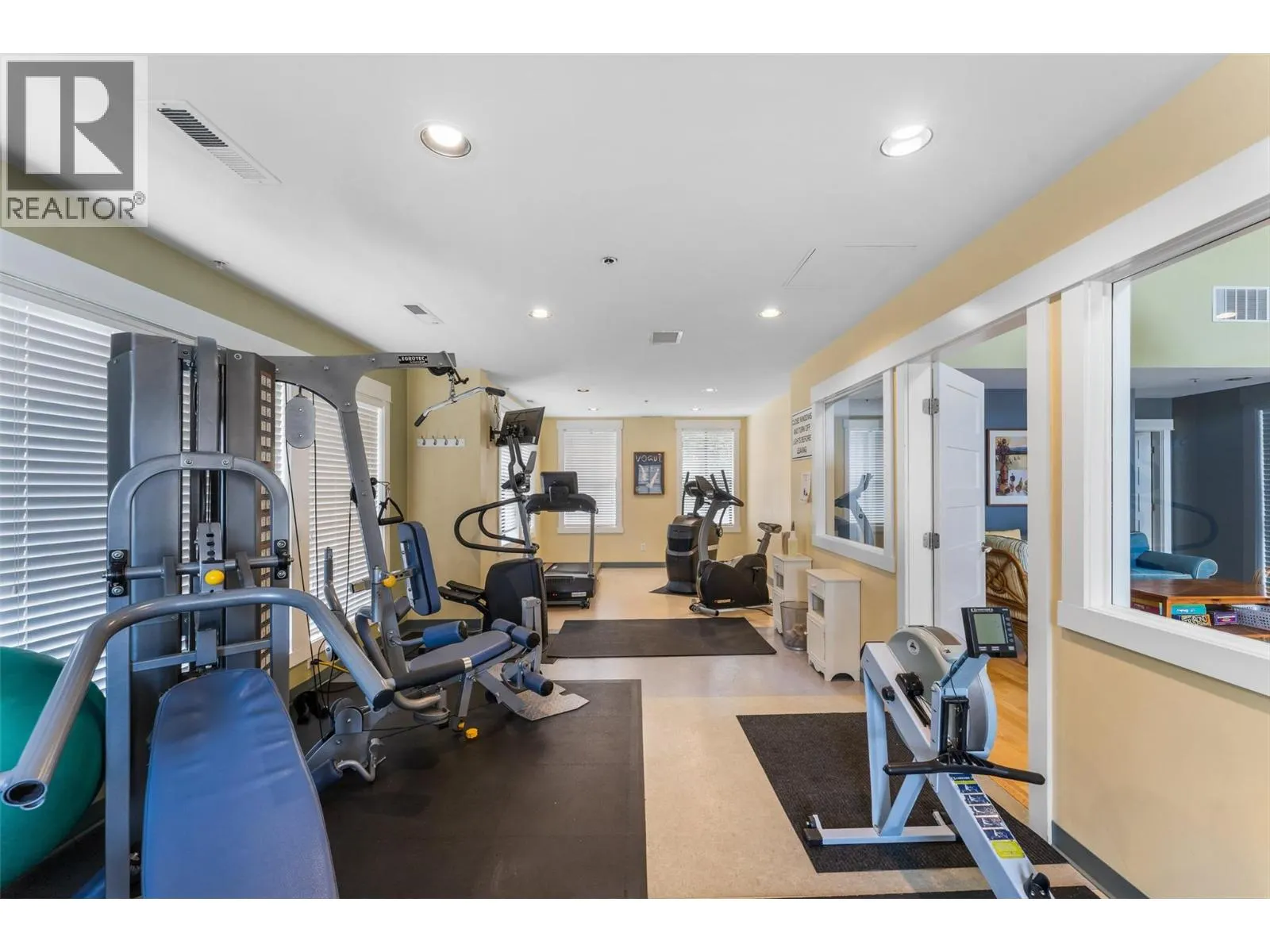 3880 Truswell Road Unit# 211