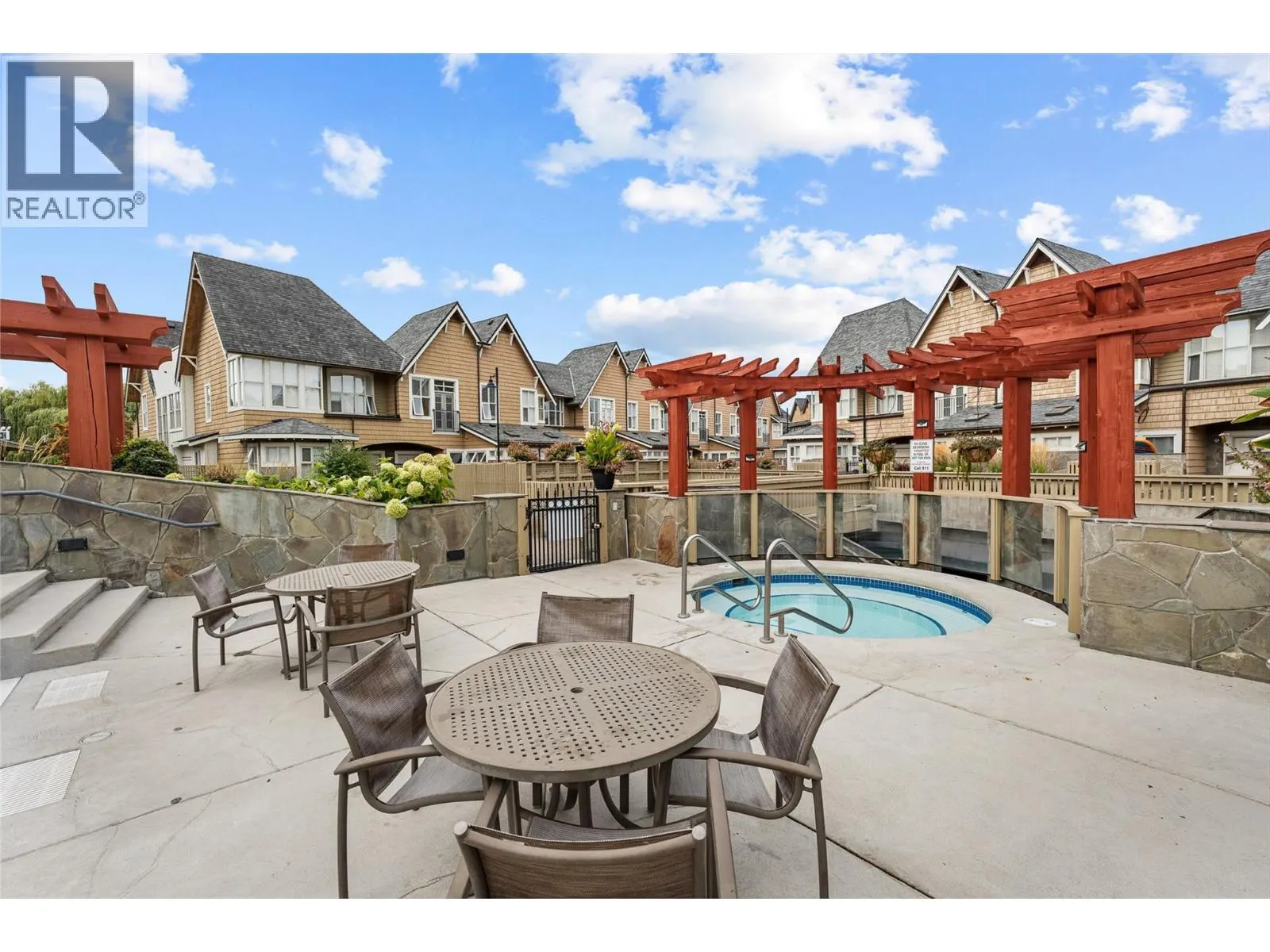 3880 Truswell Road Unit# 211