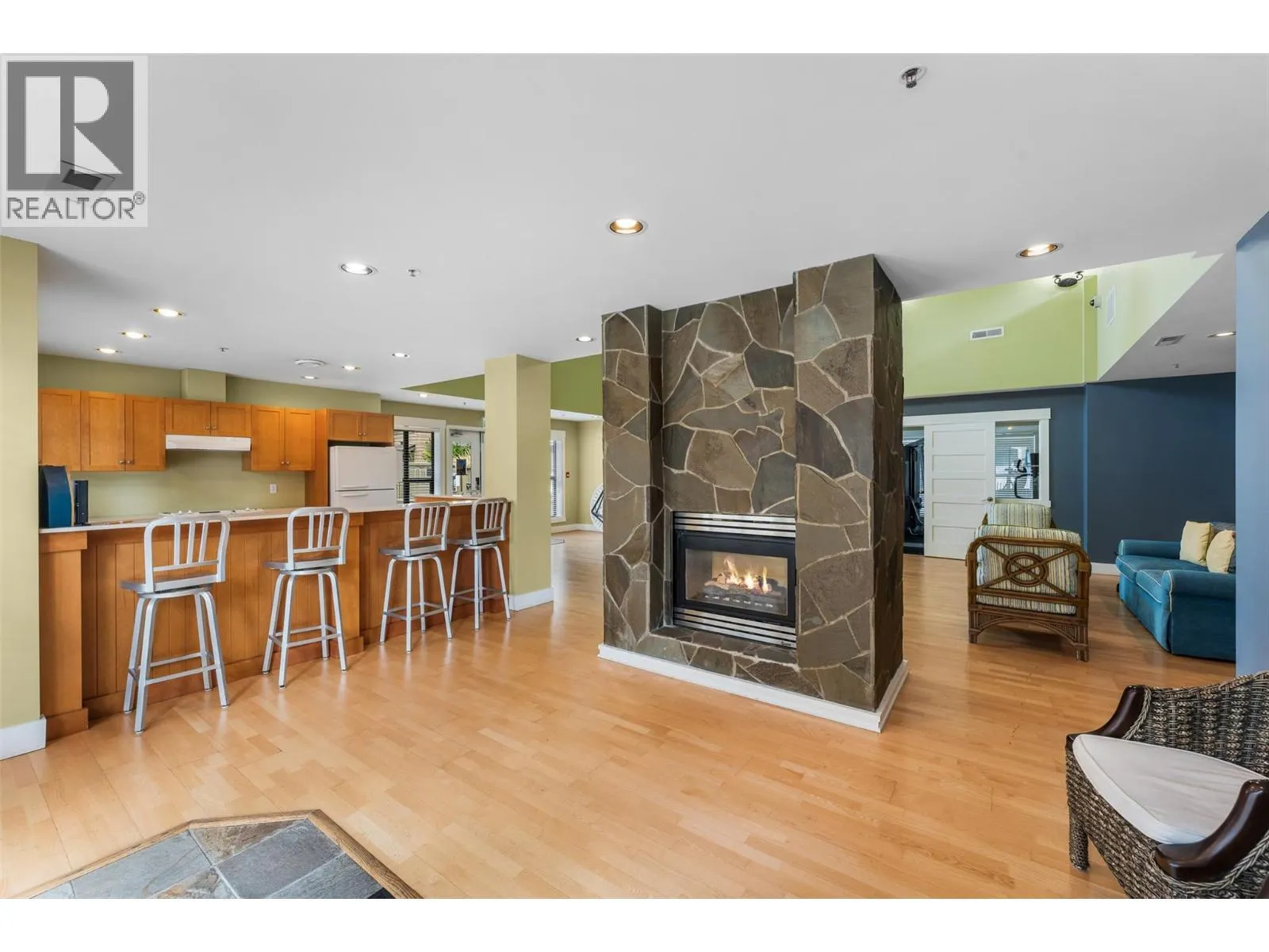 3880 Truswell Road Unit# 211