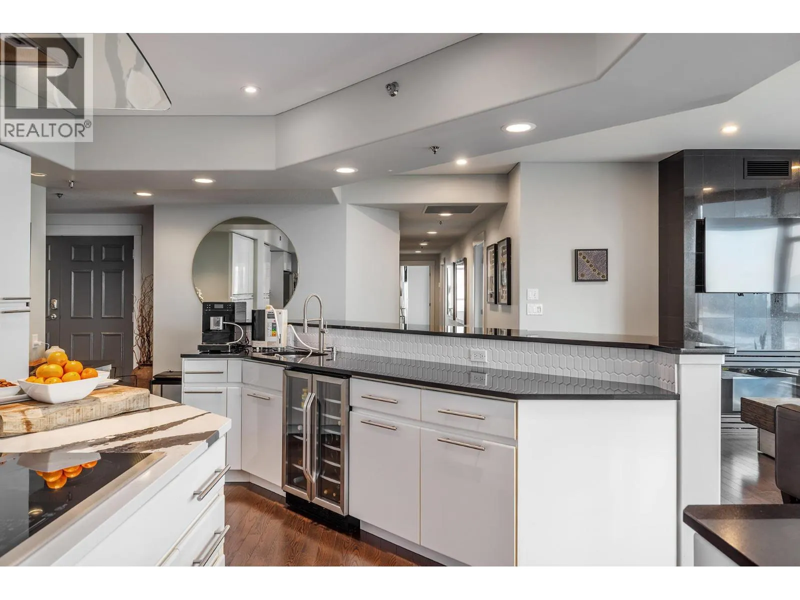1152 Sunset Drive Unit# 1601