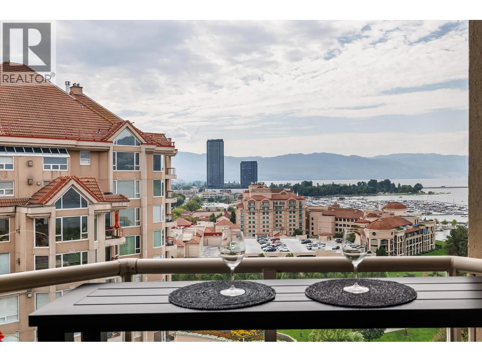 1152 Sunset Drive Unit# 1601