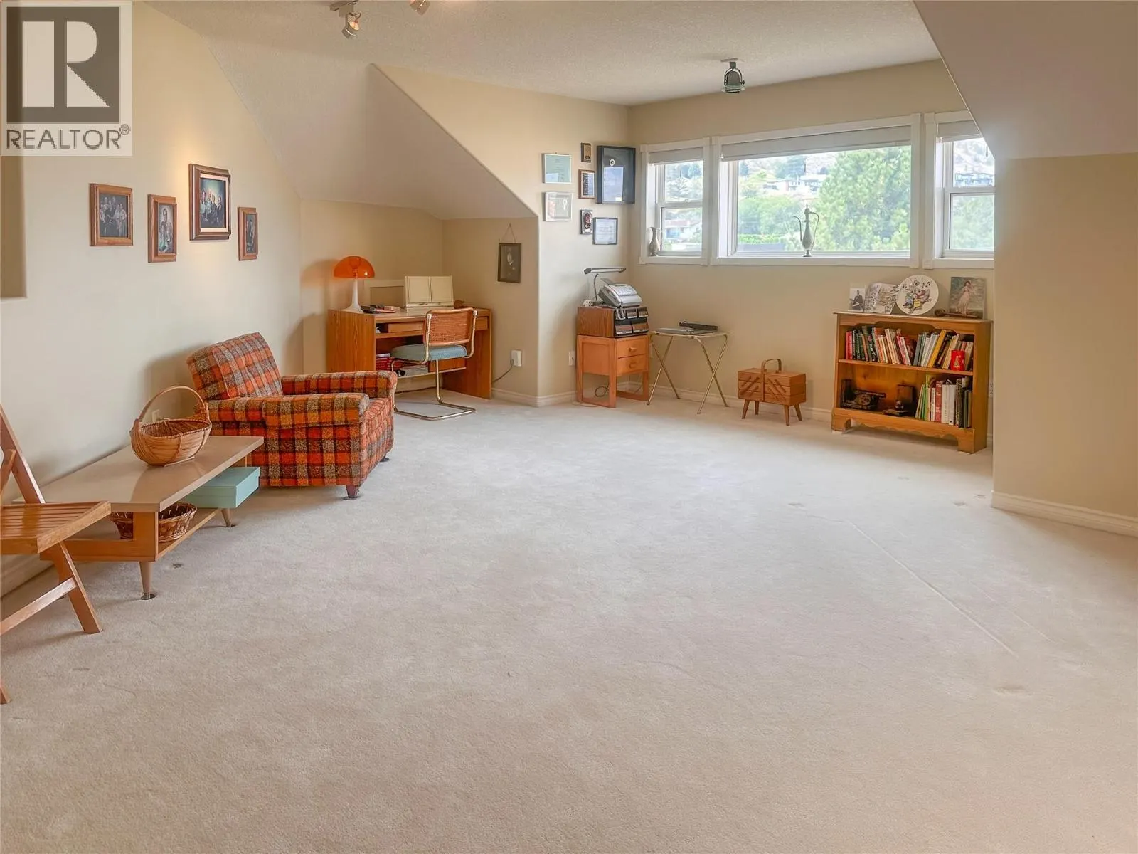45 HUDSONS BAY Trail Unit# 101