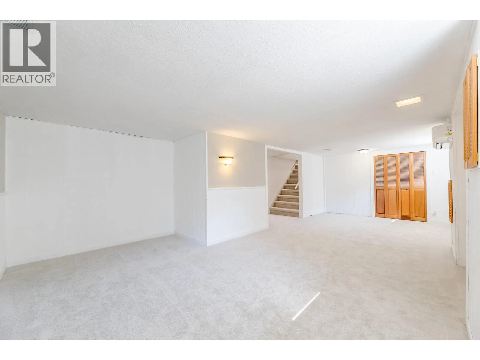 1752 Fairford Drive