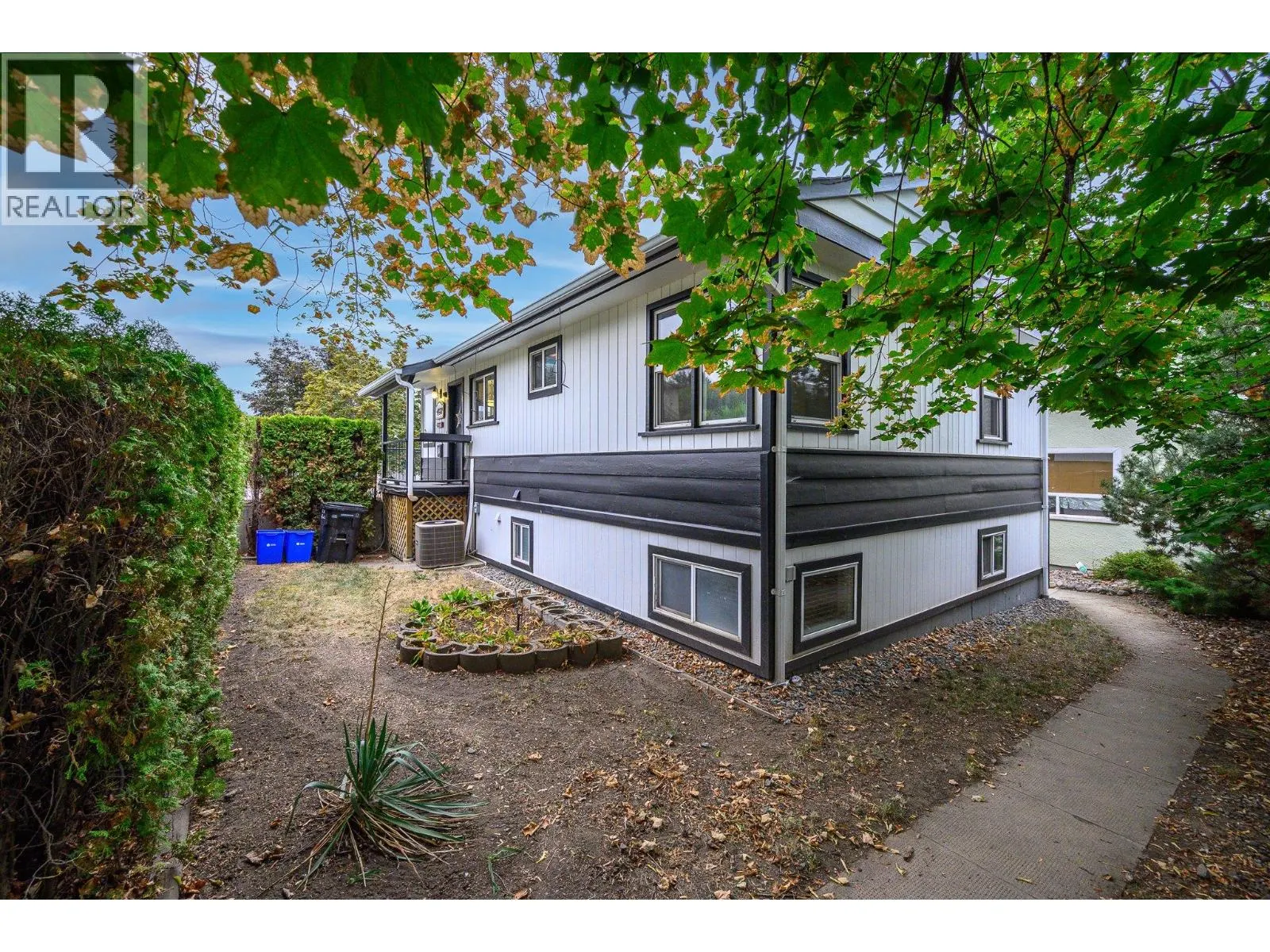 3411 17 Avenue Unit# A2