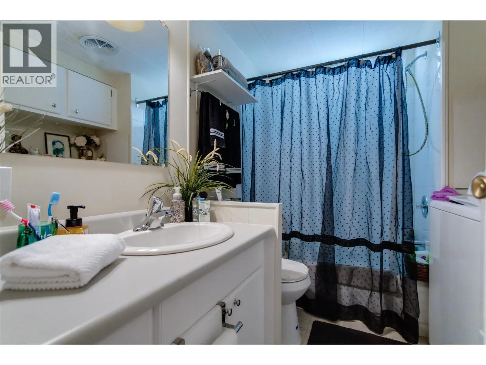 6711 97 Highway Unit# 13