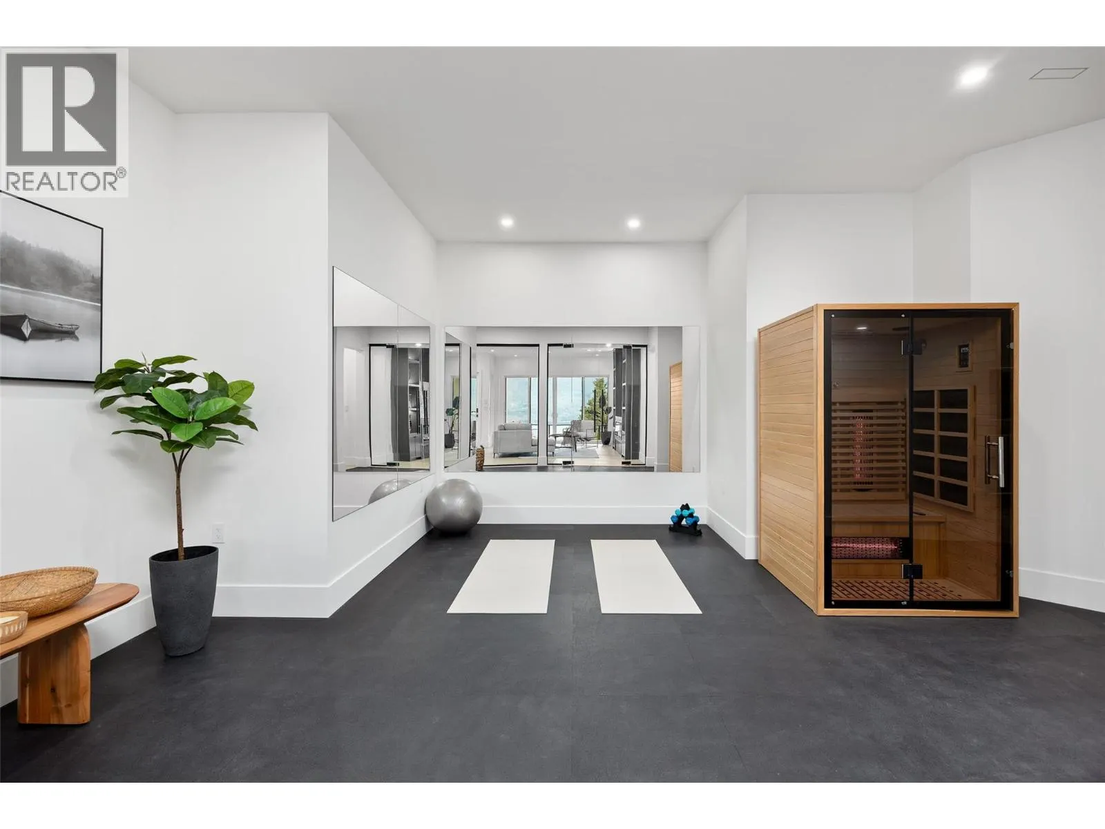 1435 Vineyard Drive