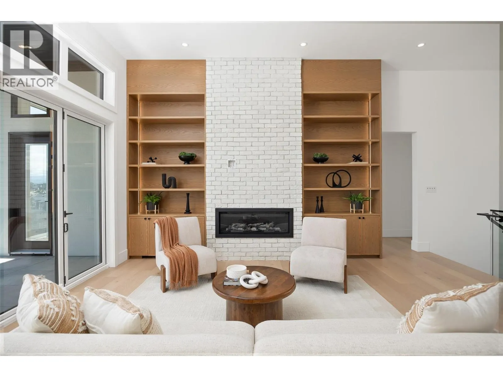 1435 Vineyard Drive