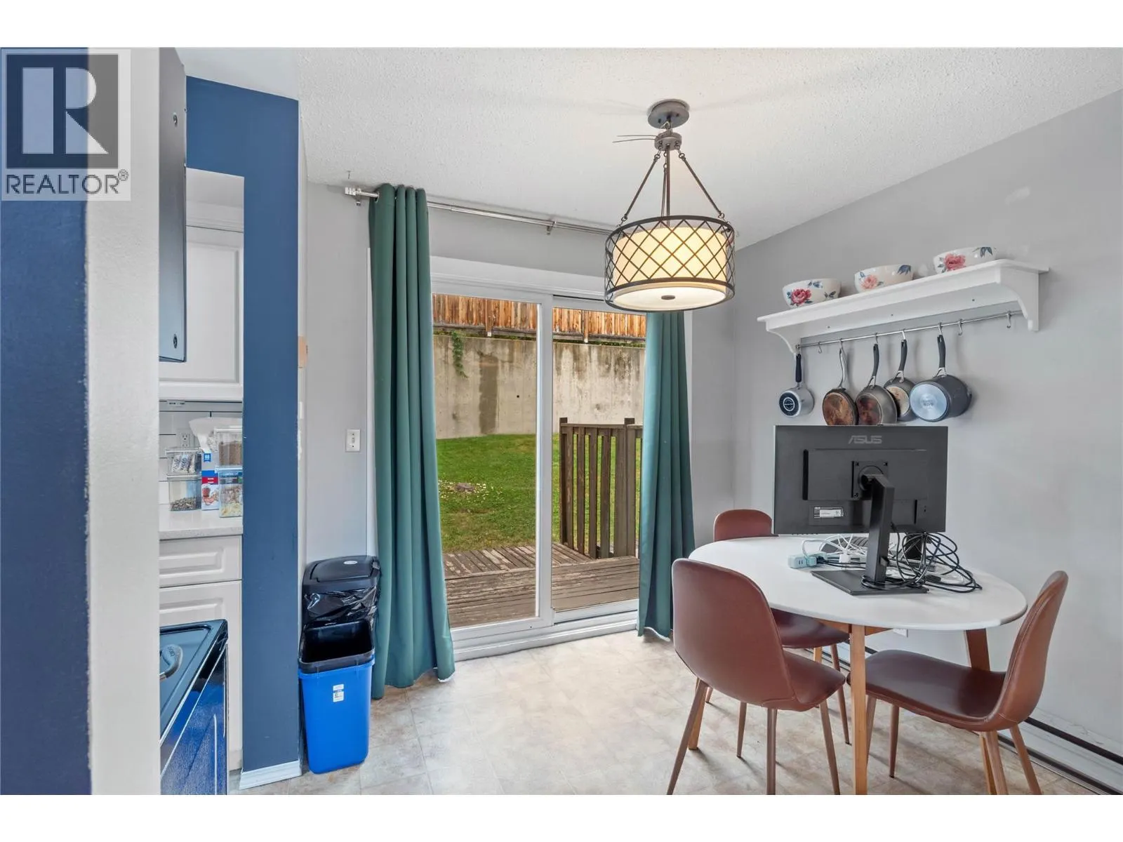 1605 Summit Drive Unit# 28