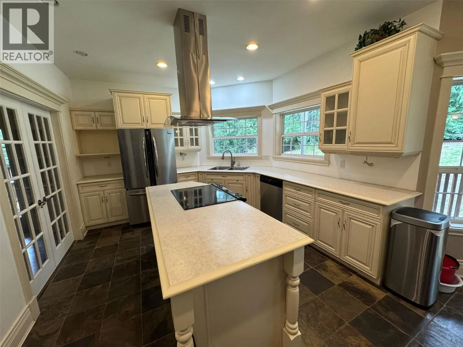 6016 Athelston - Hartford Road