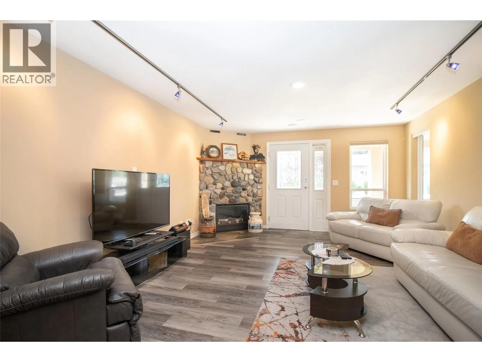 3349 Larkspur Court
