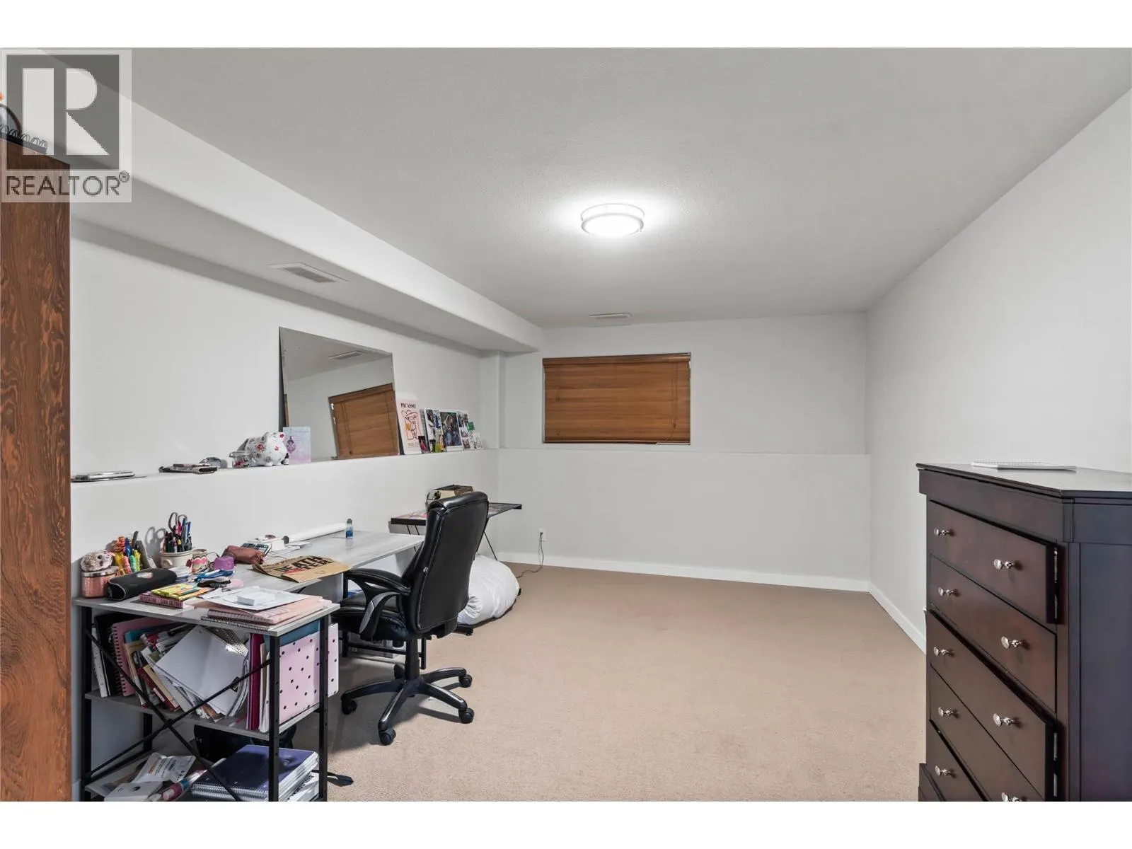1218 RAVEN Drive
