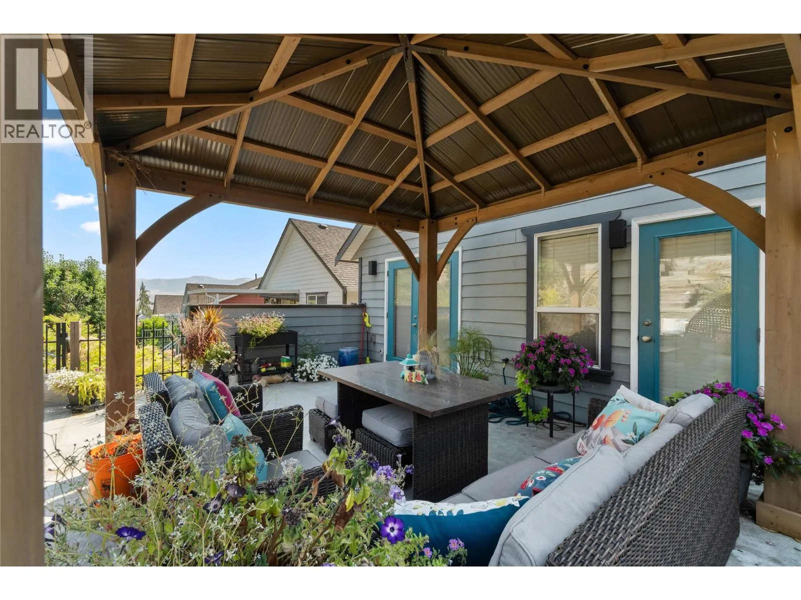 1218 RAVEN Drive