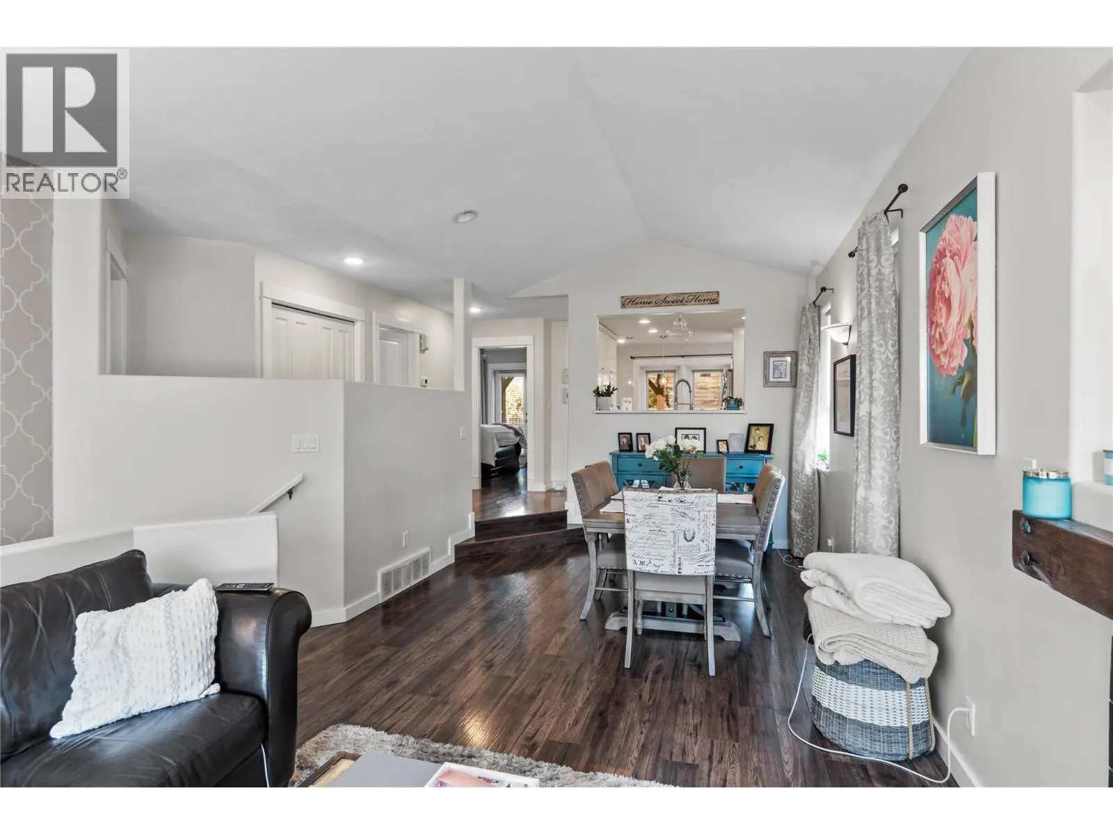 1218 RAVEN Drive