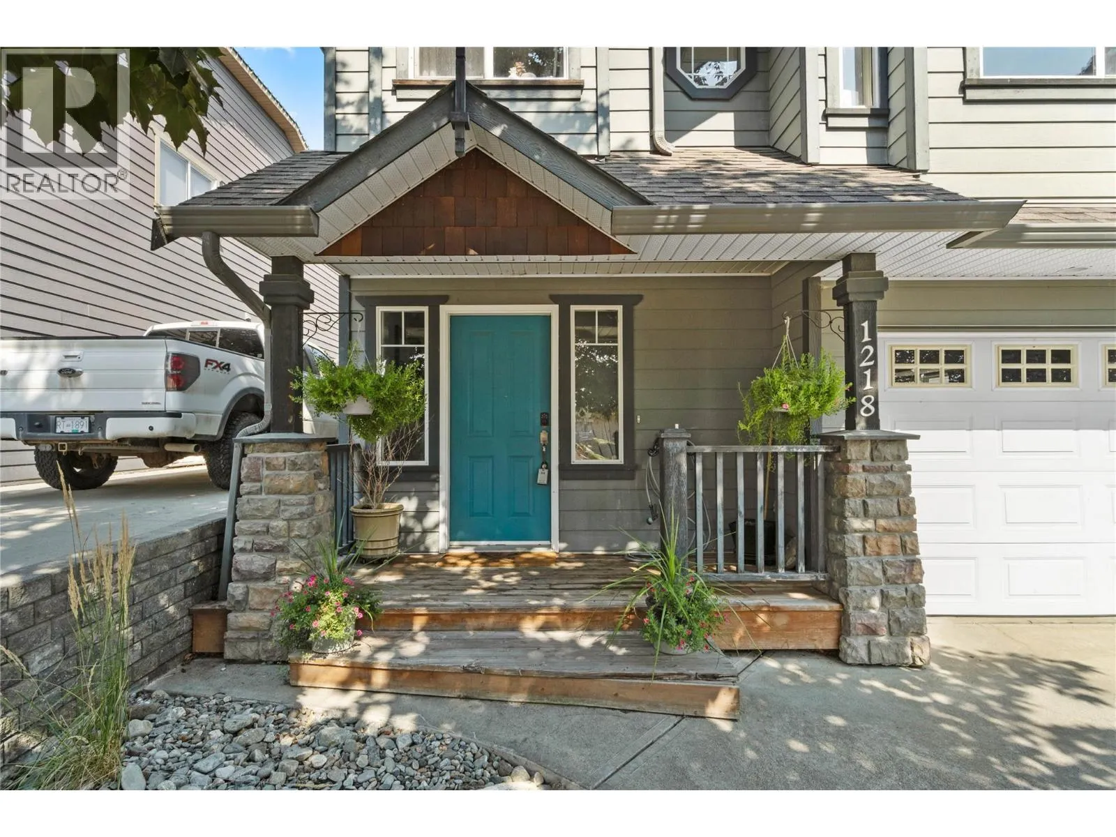 1218 RAVEN Drive