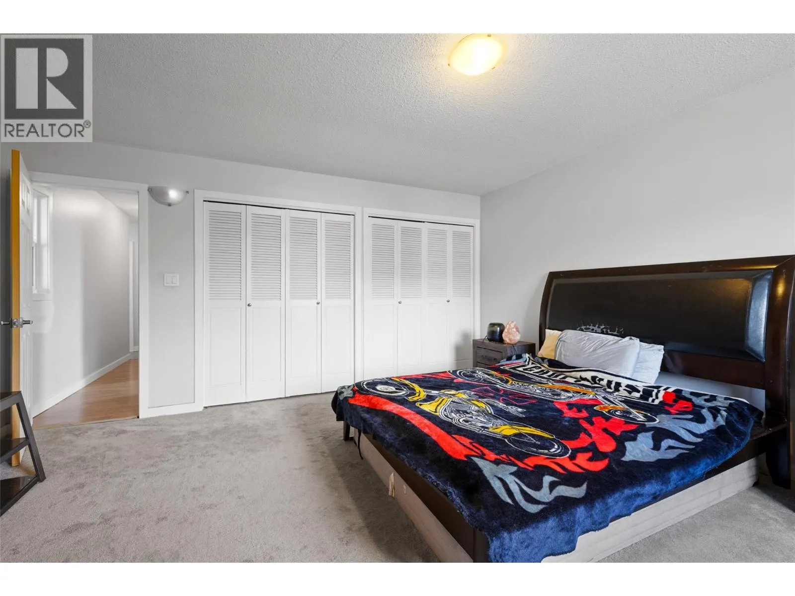 290 Leathead Road