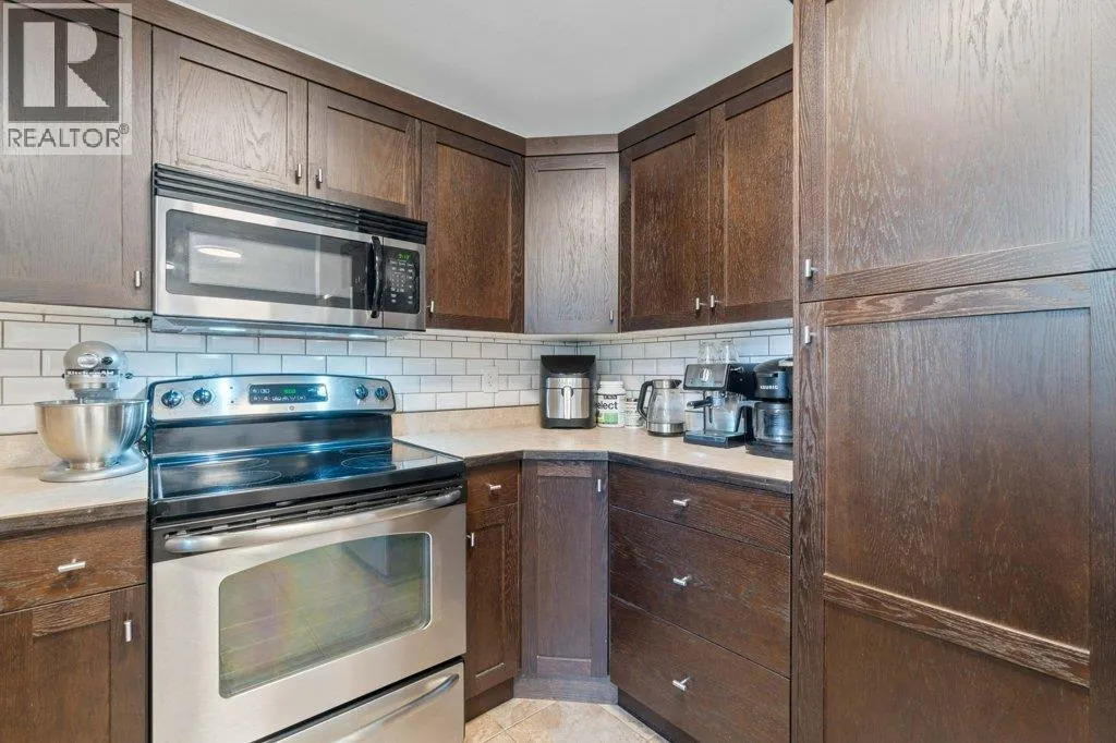 1449 1 Avenue NE Unit# 102