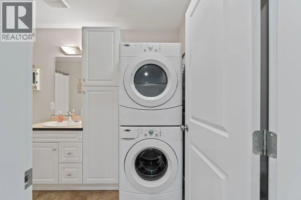1449 1 Avenue NE Unit# 102