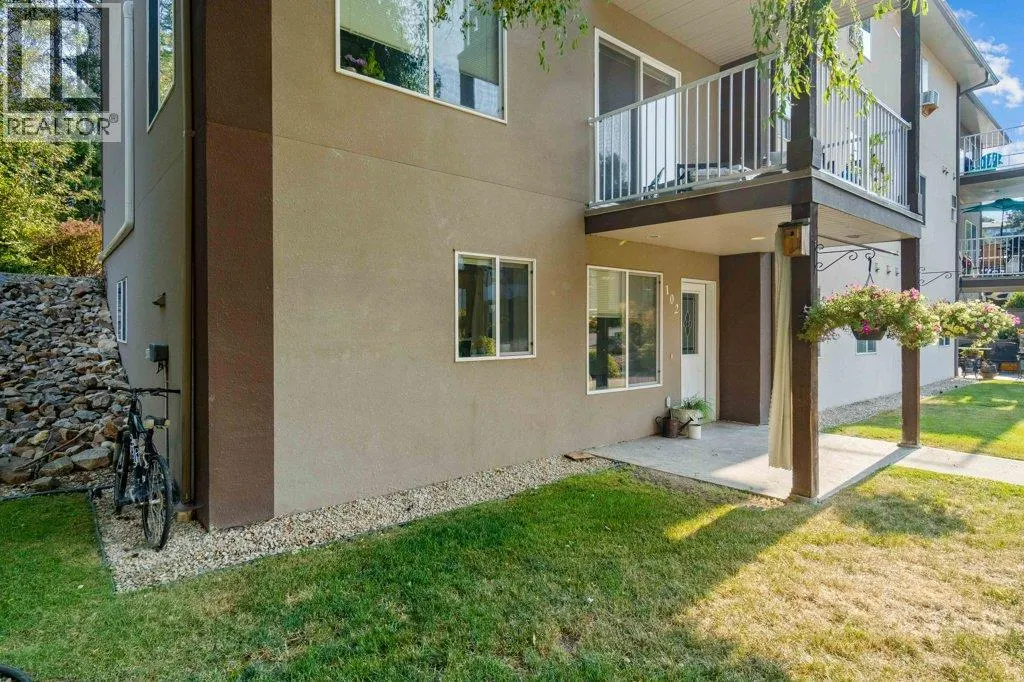 1449 1 Avenue NE Unit# 102