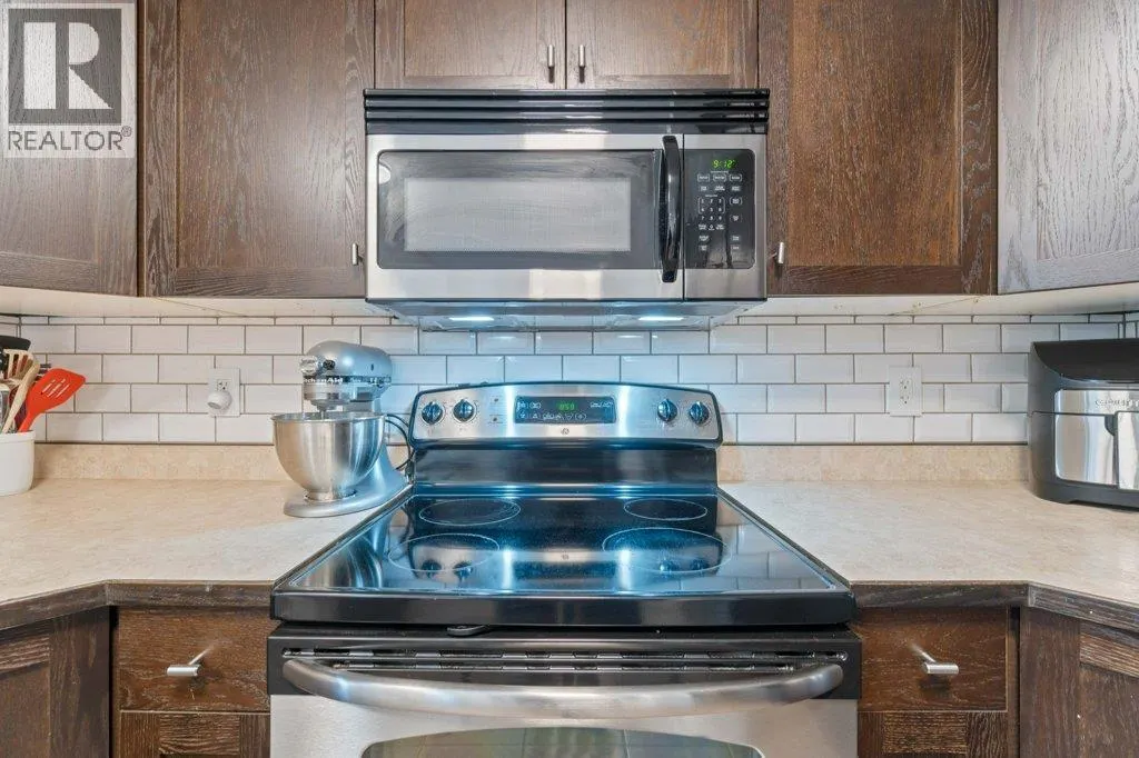 1449 1 Avenue NE Unit# 102