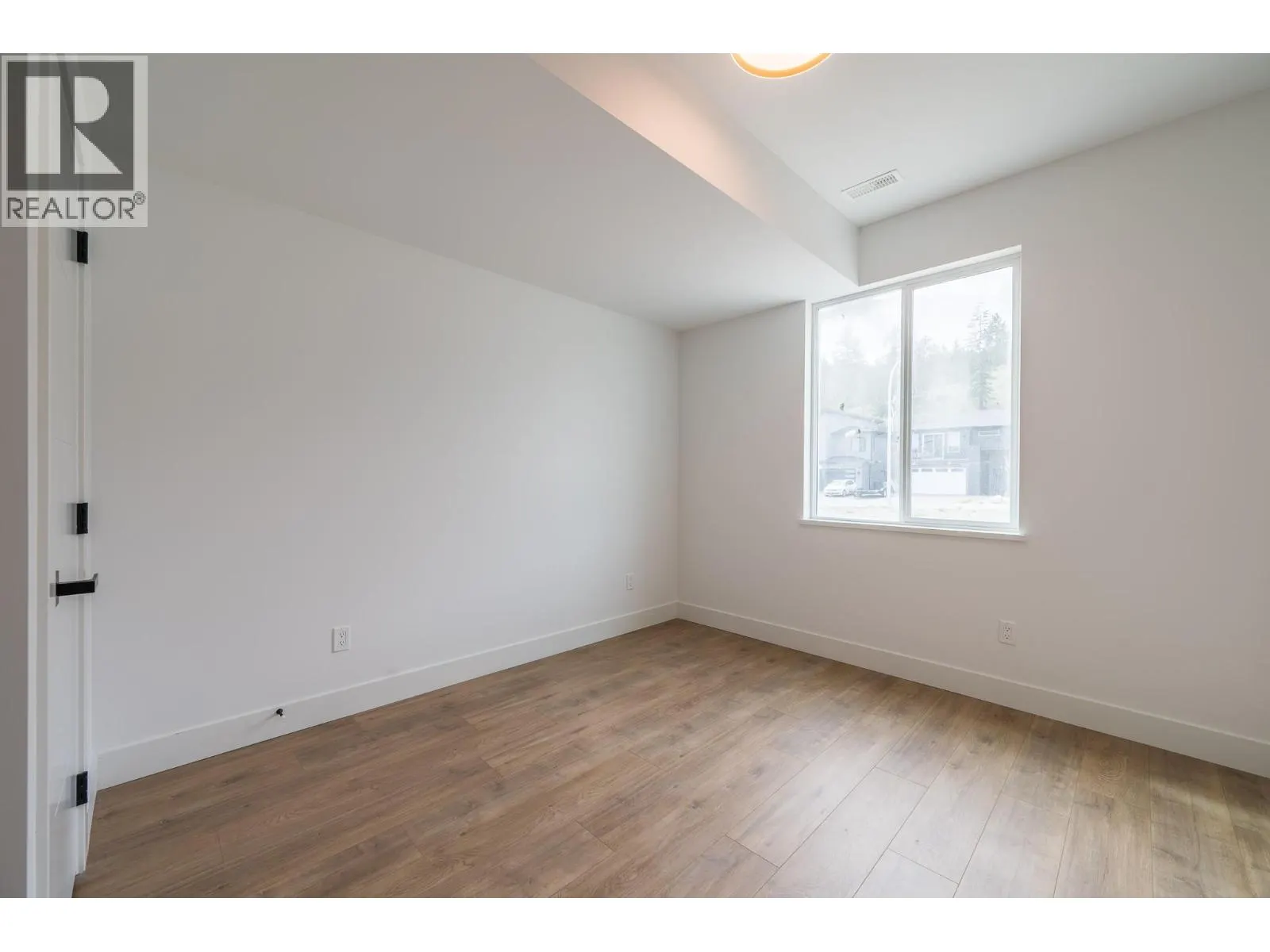 1609 Cordonier Place