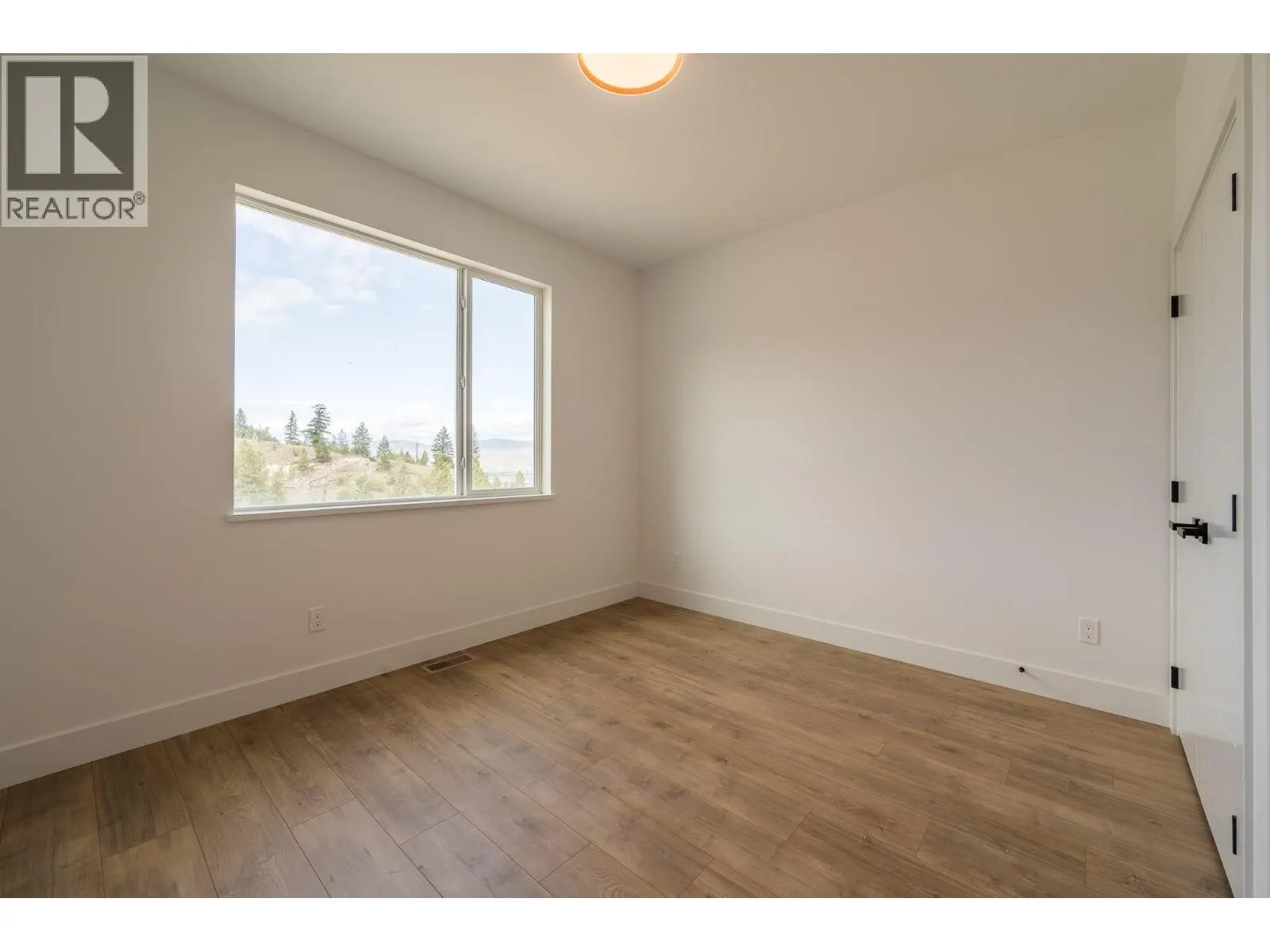 1609 Cordonier Place