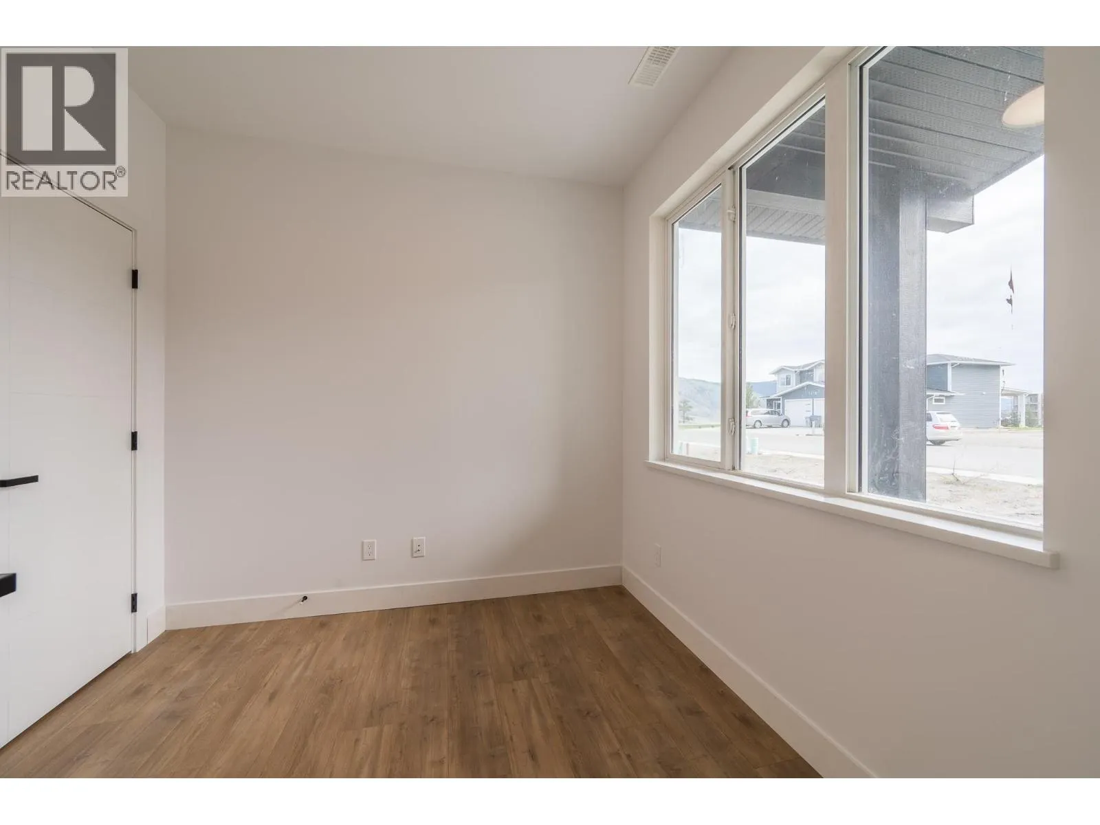 1609 Cordonier Place