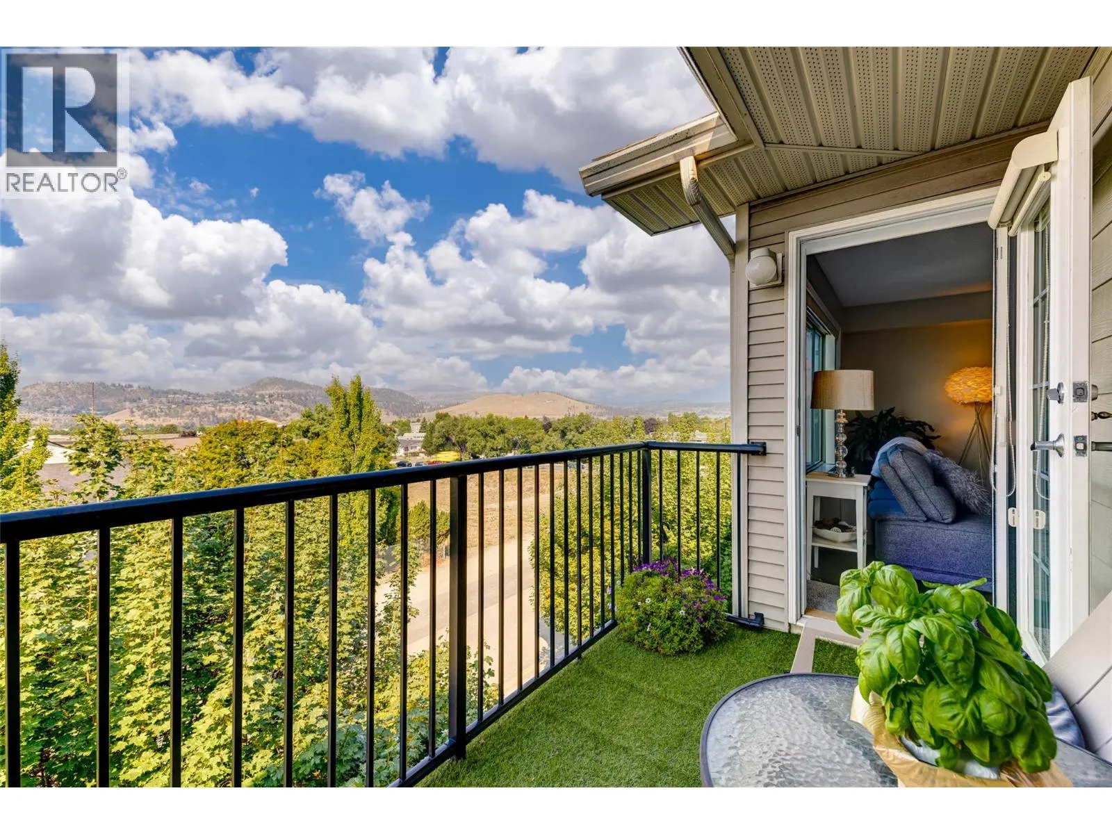 265 Froelich Road Unit# 408