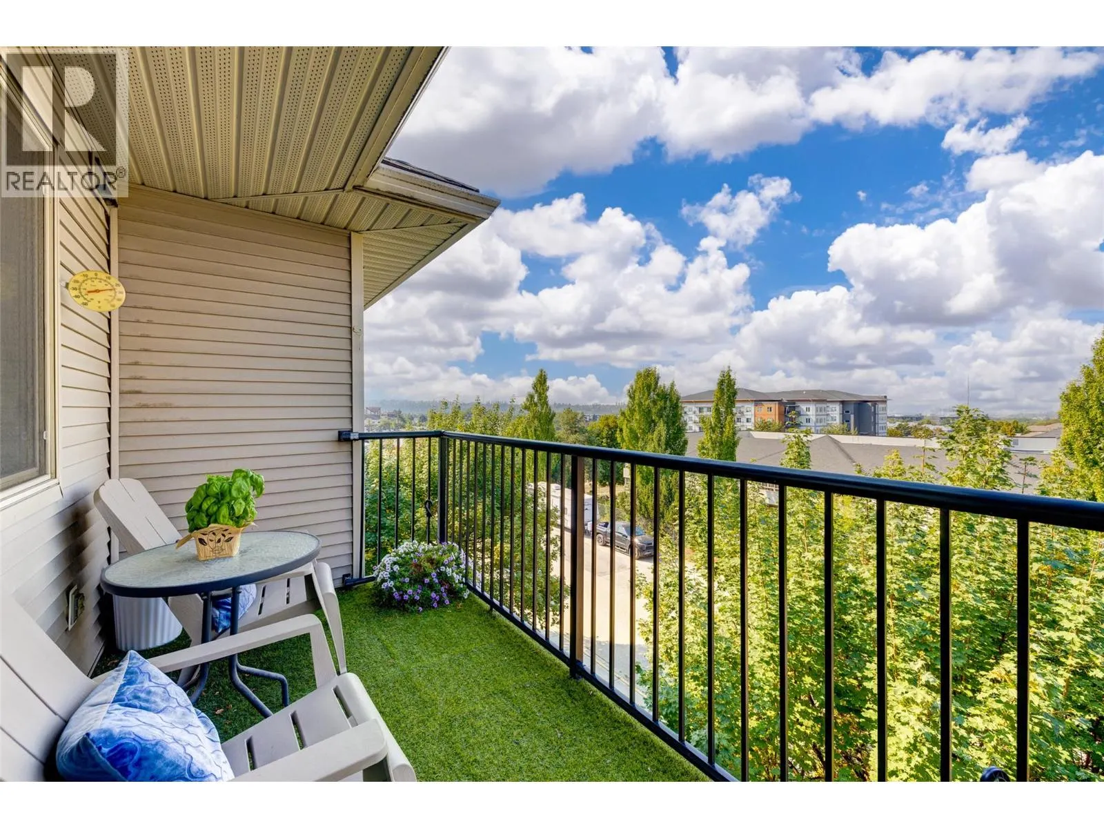 265 Froelich Road Unit# 408