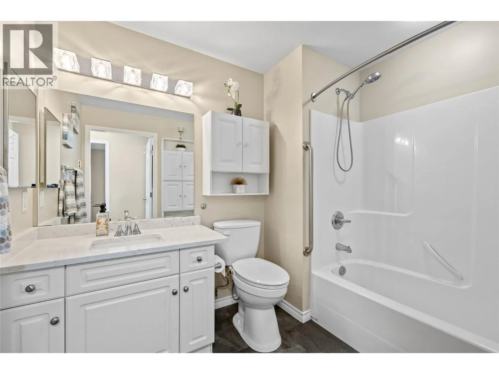 265 Froelich Road Unit# 408