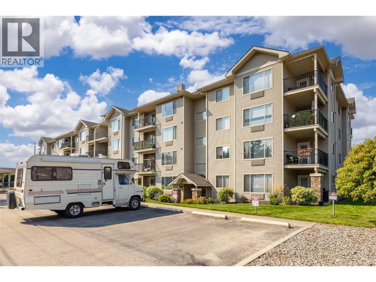 265 Froelich Road Unit# 408