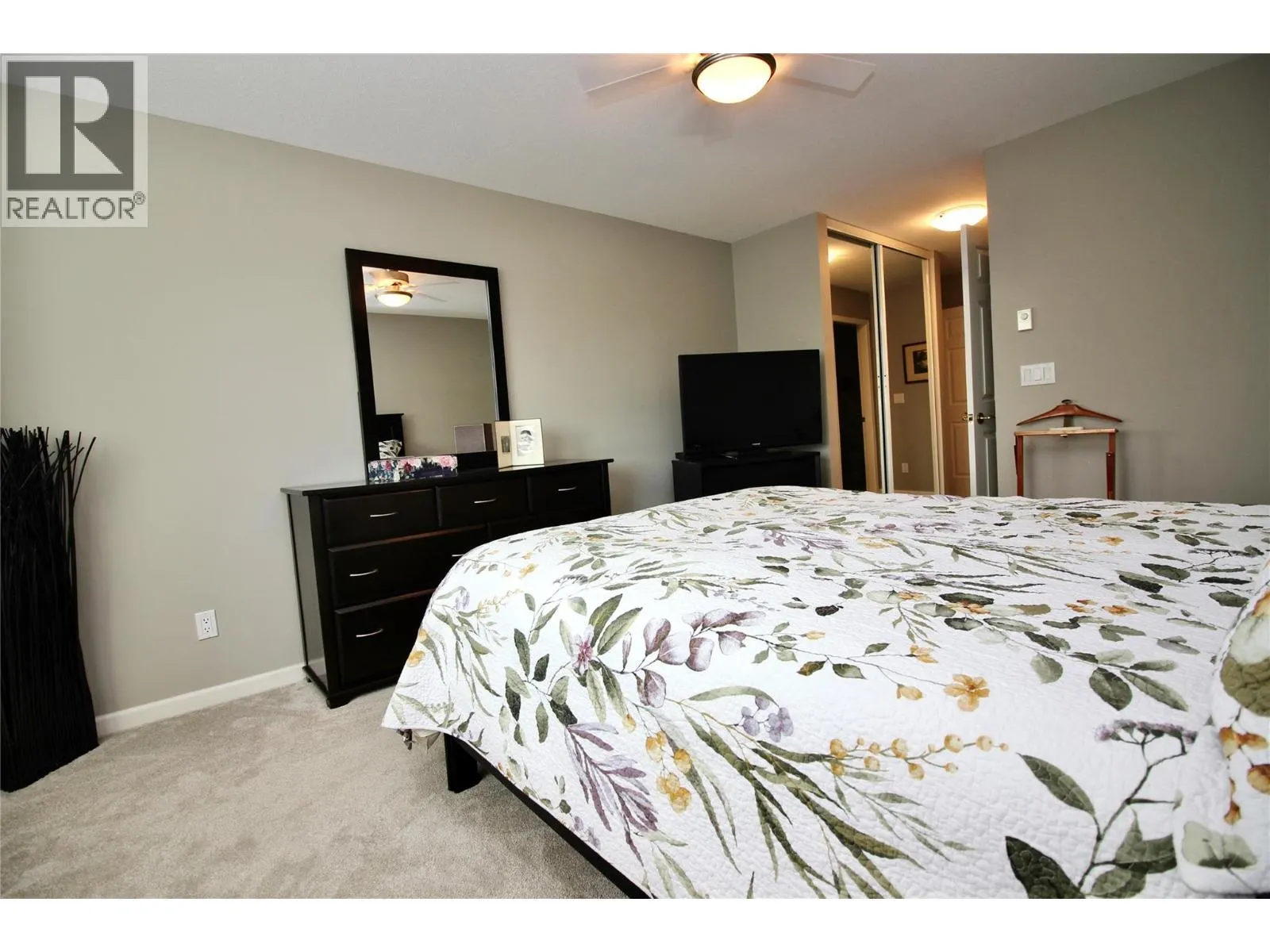 945 Lawrence Avenue Unit# 203