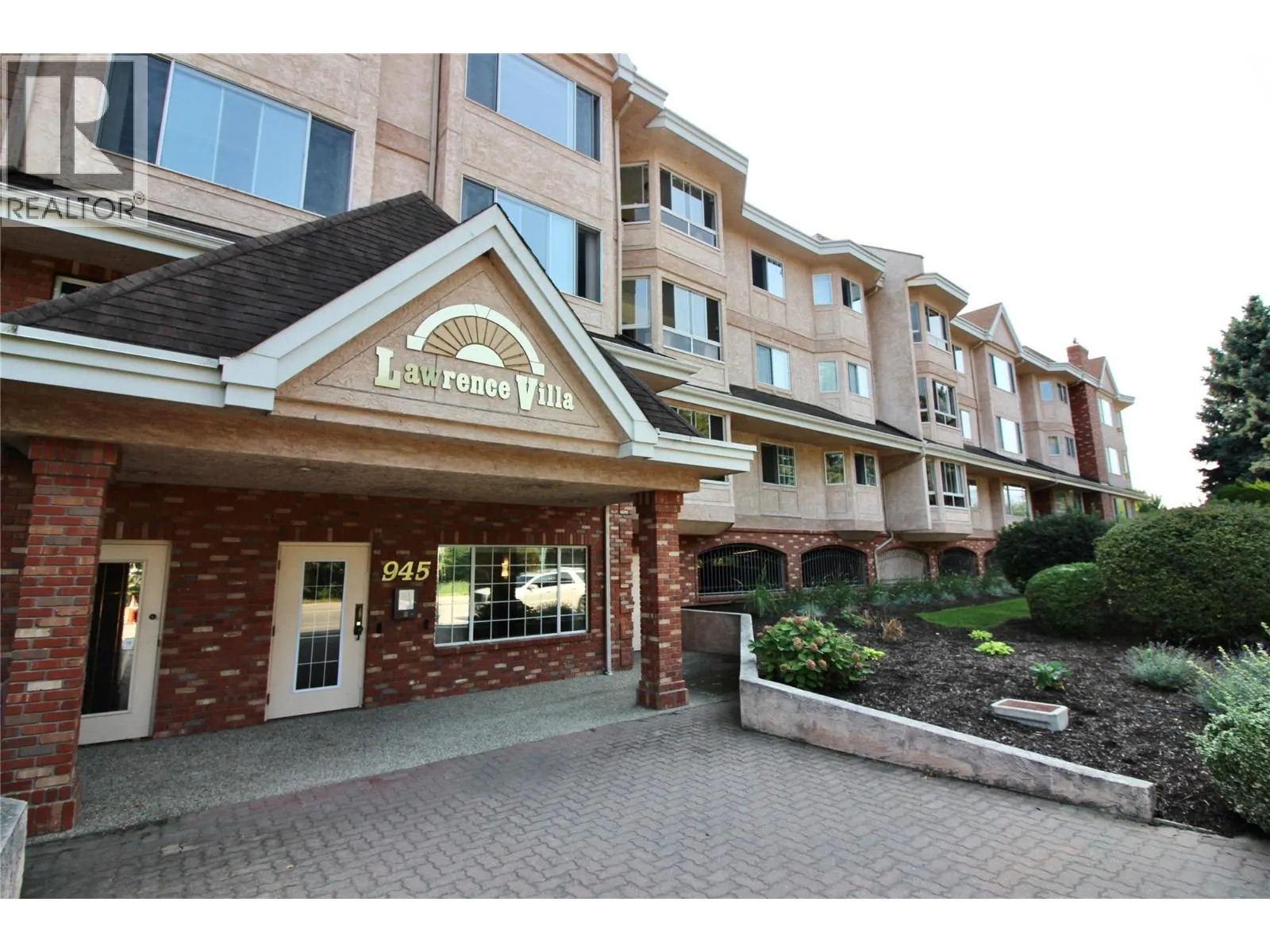 945 Lawrence Avenue Unit# 203