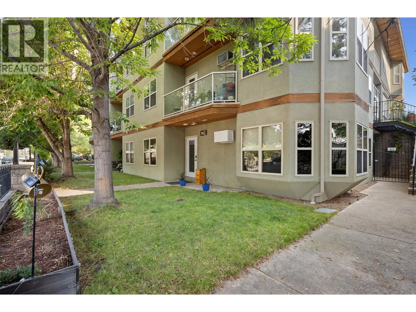 857 Fairview Road Unit# 103