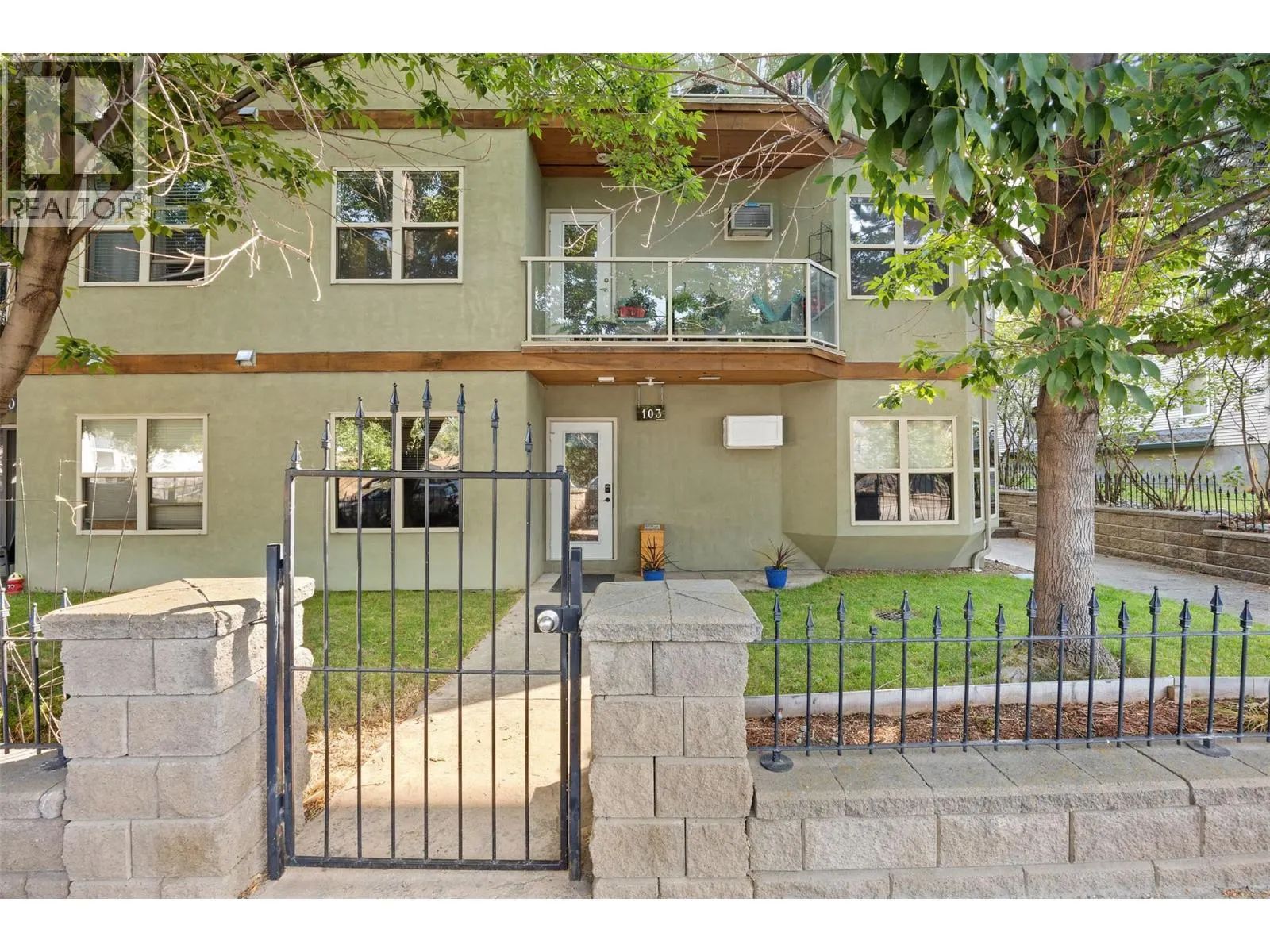 857 Fairview Road Unit# 103