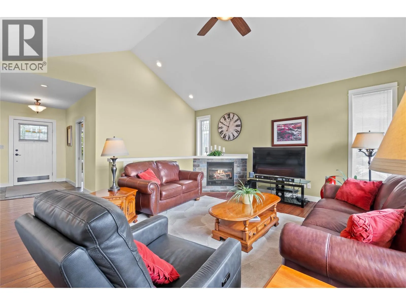 2754 Sun Ridge Place
