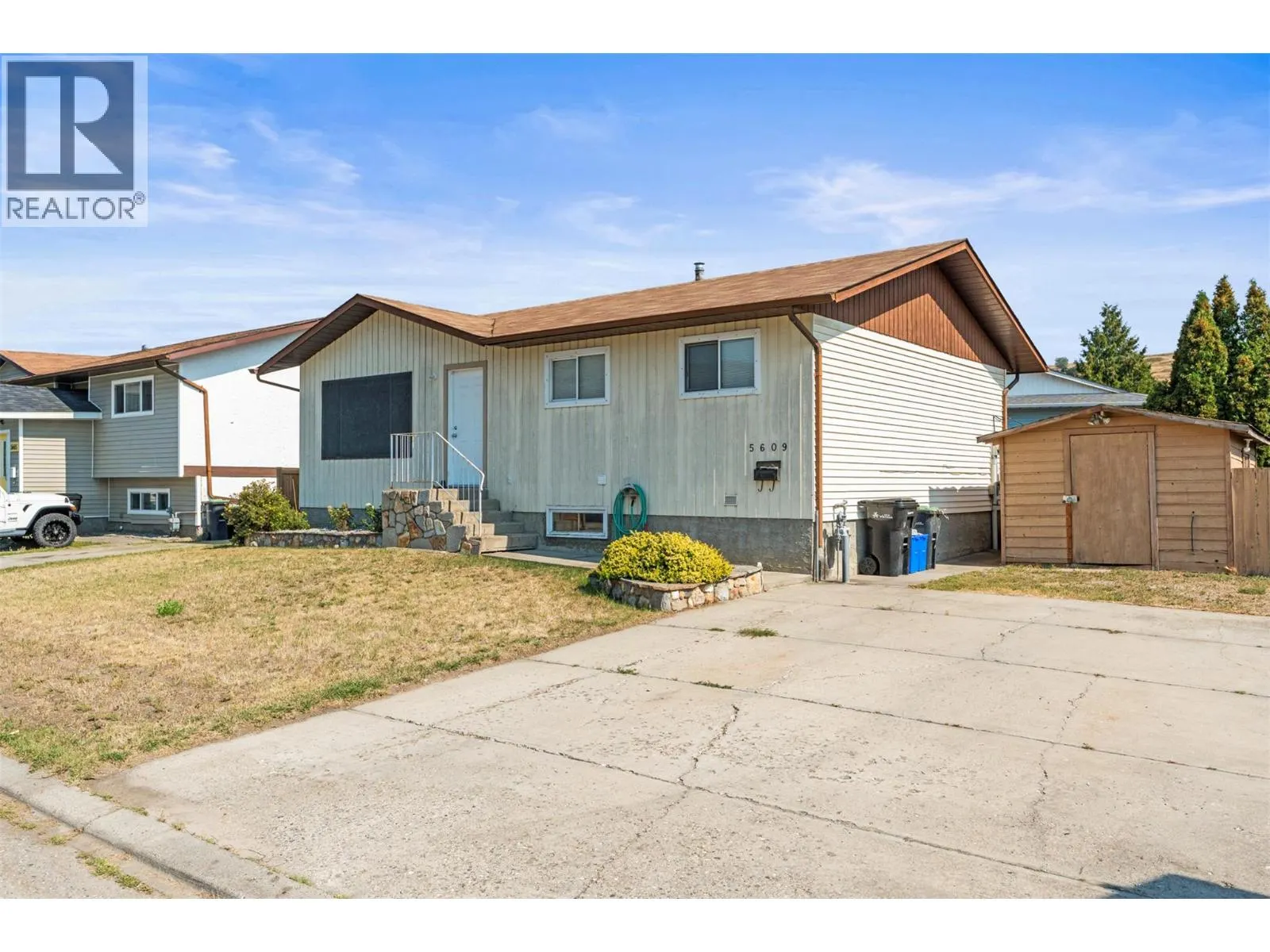 5609 Willow Place