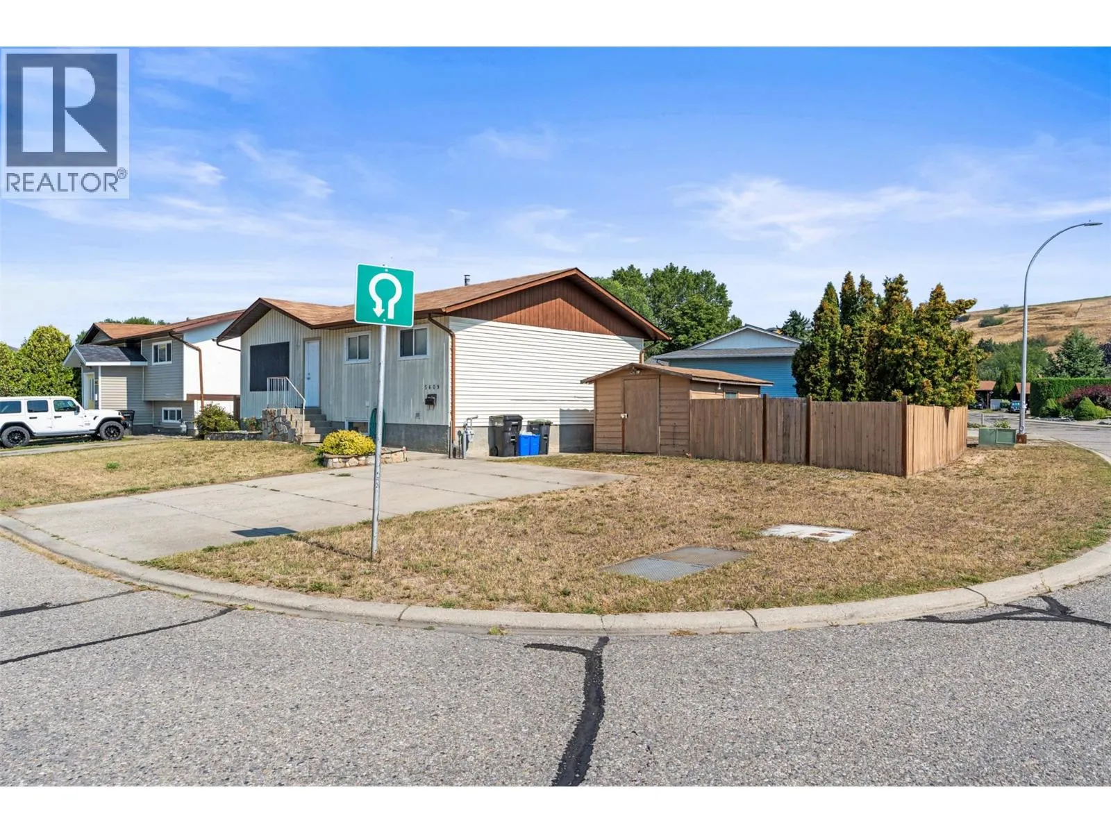 5609 Willow Place
