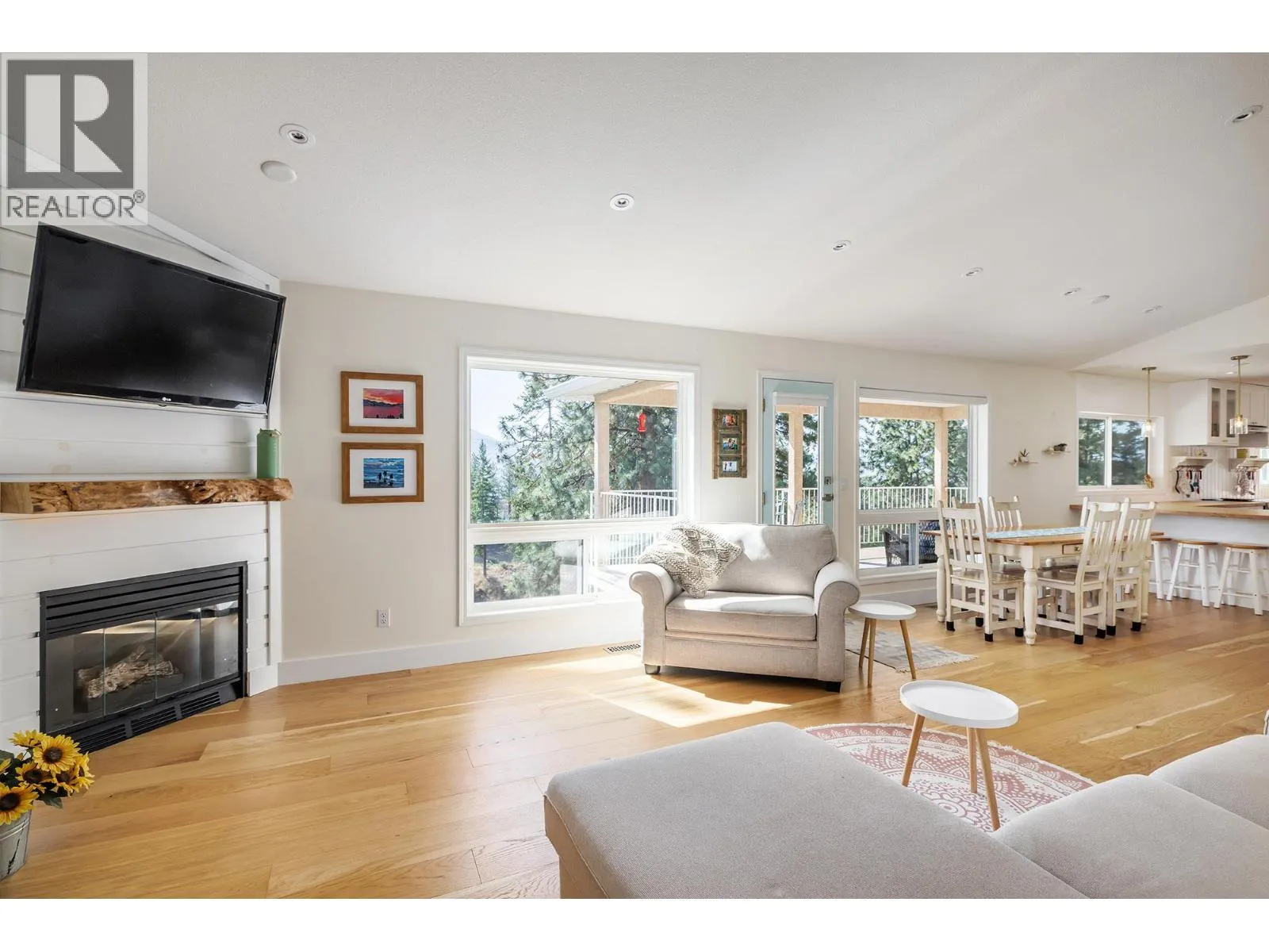 4607 Ponderosa Drive