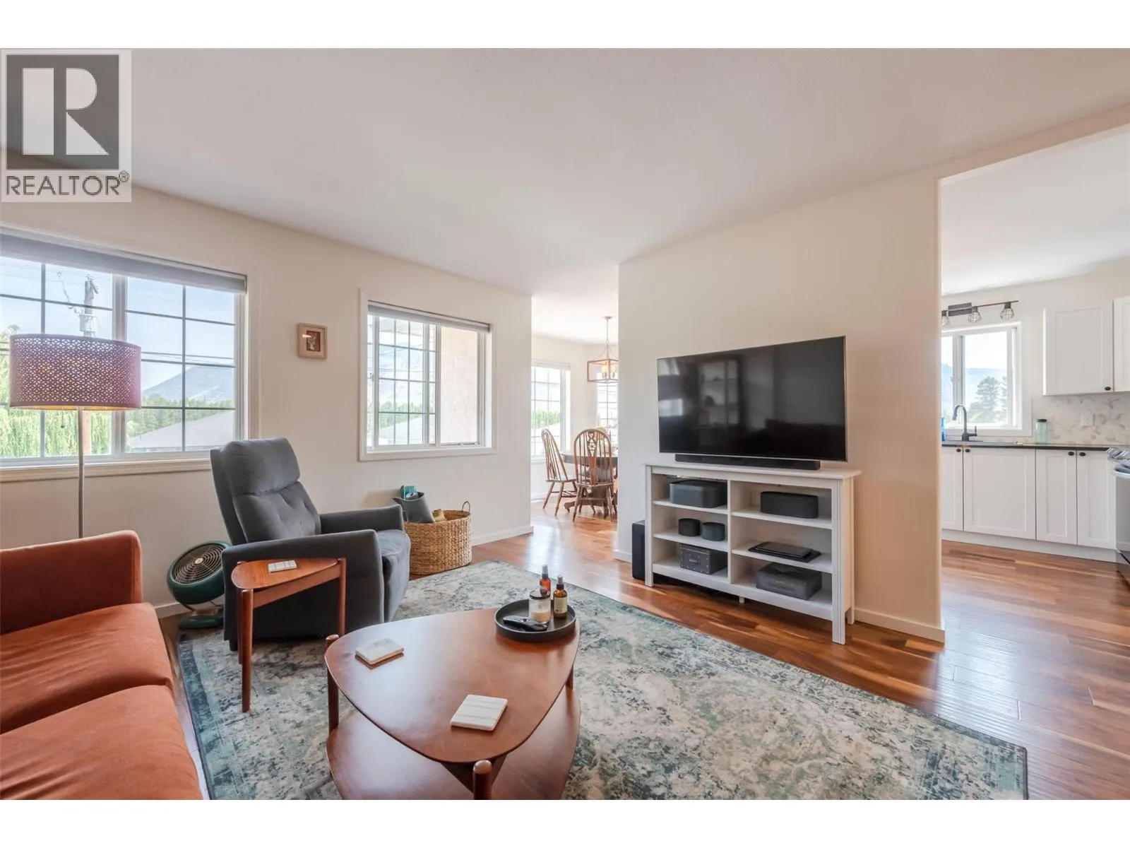 523 10th Avenue Unit# 2