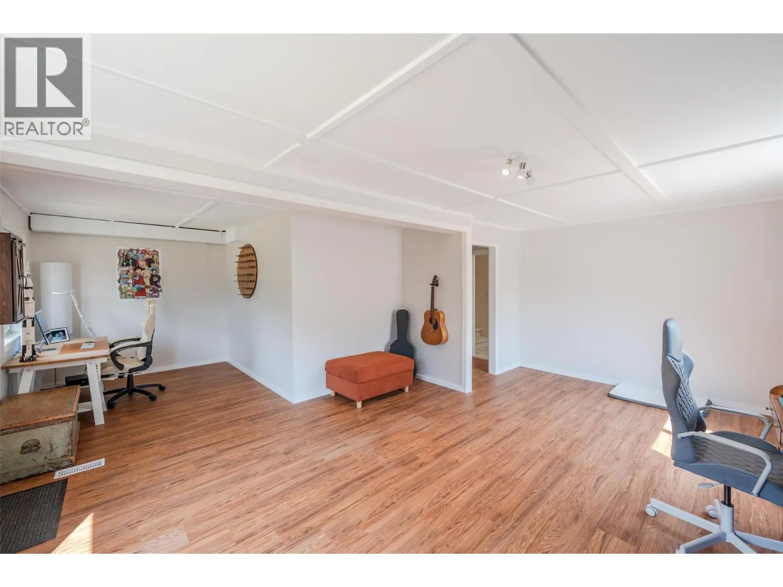 523 10th Avenue Unit# 2