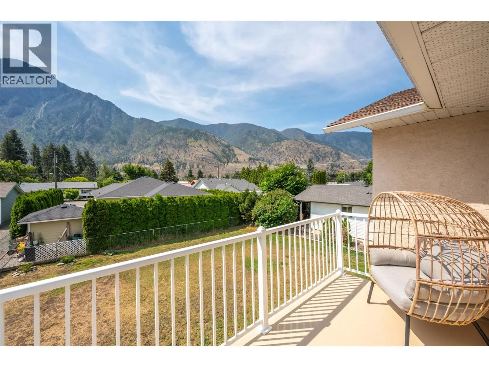 523 10th Avenue Unit# 2