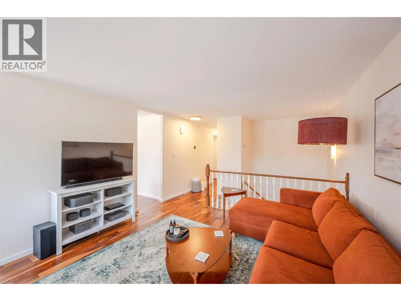 523 10th Avenue Unit# 2