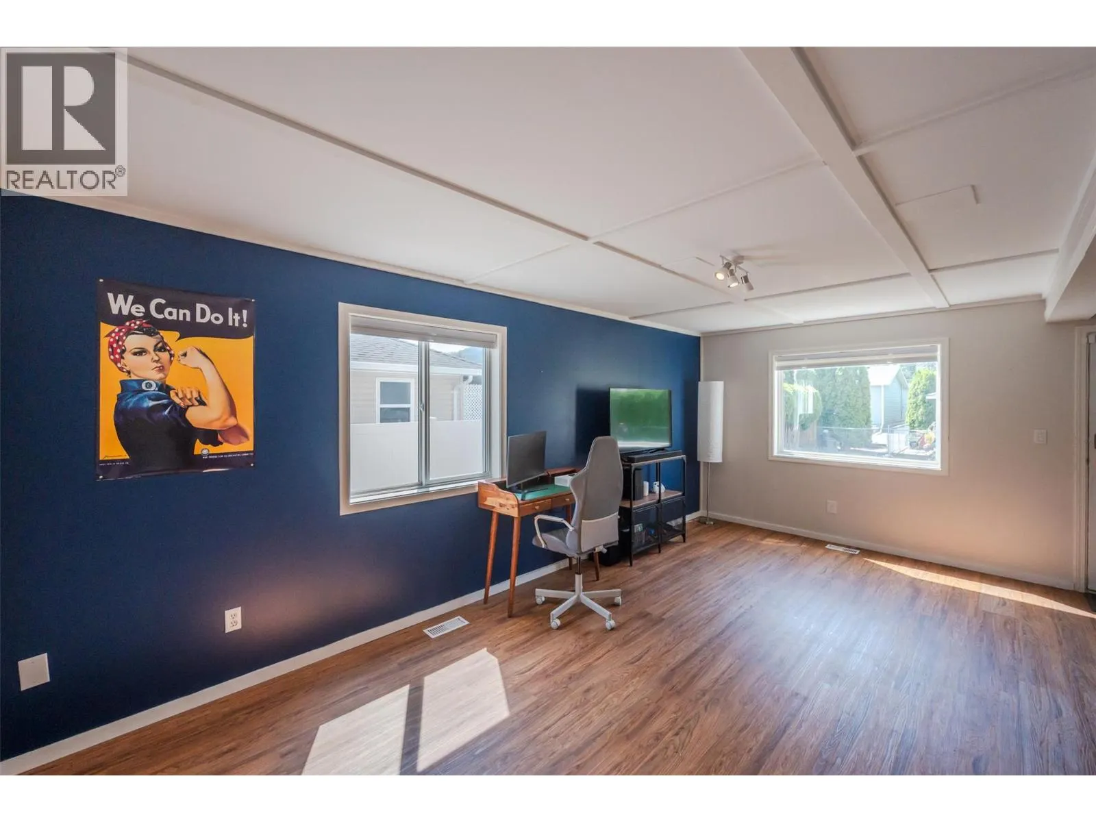 523 10th Avenue Unit# 2