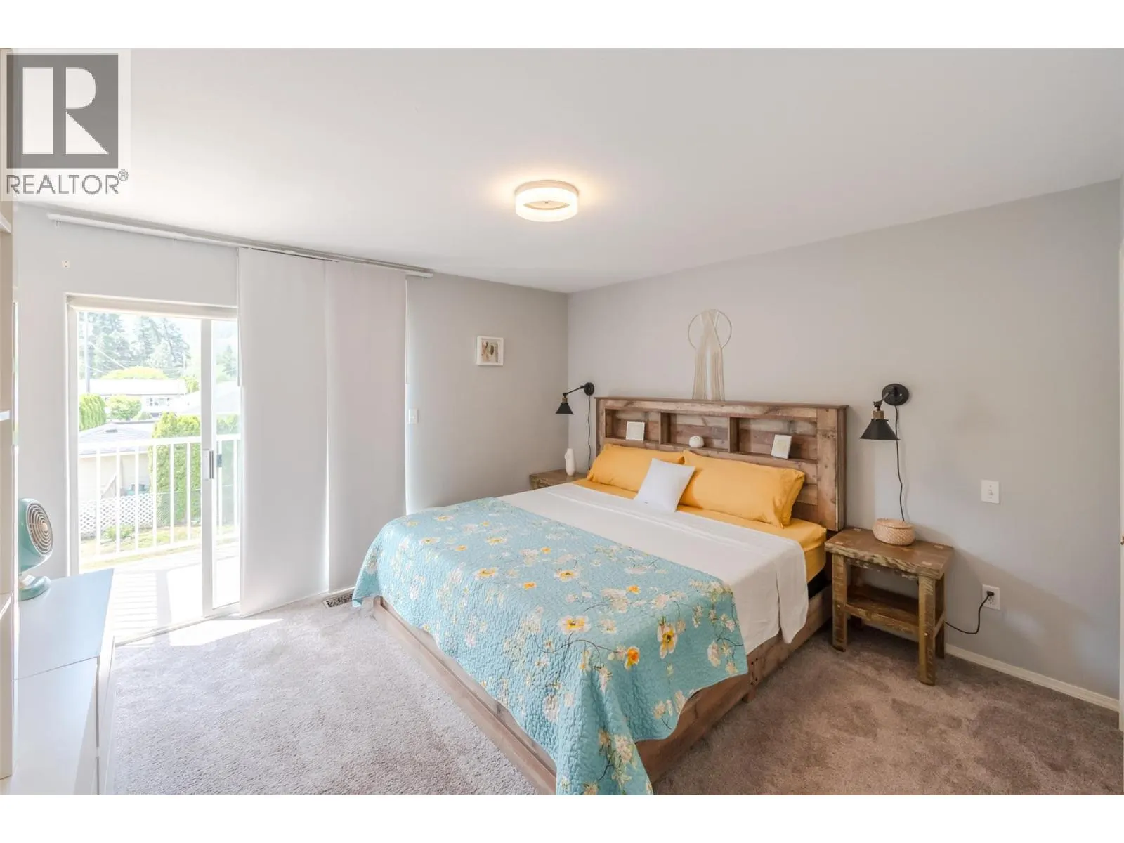 523 10th Avenue Unit# 2